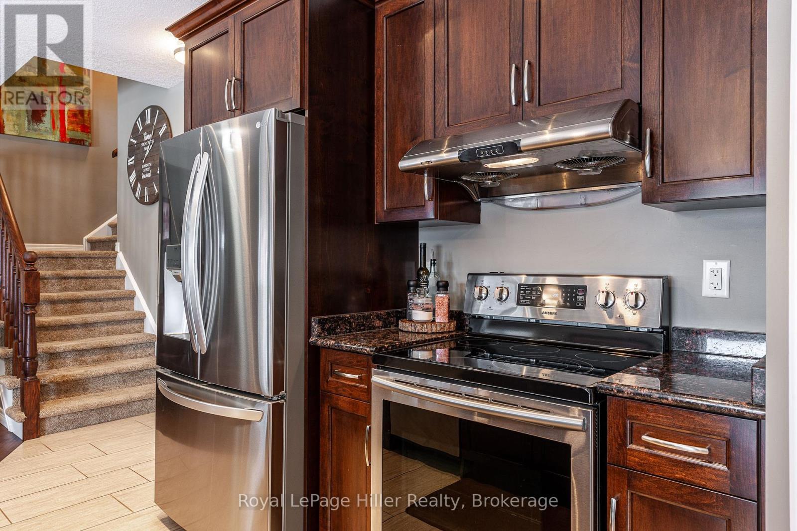 












13 BROWN STREET

,
Stratford,




Ontario
N5A0B8

