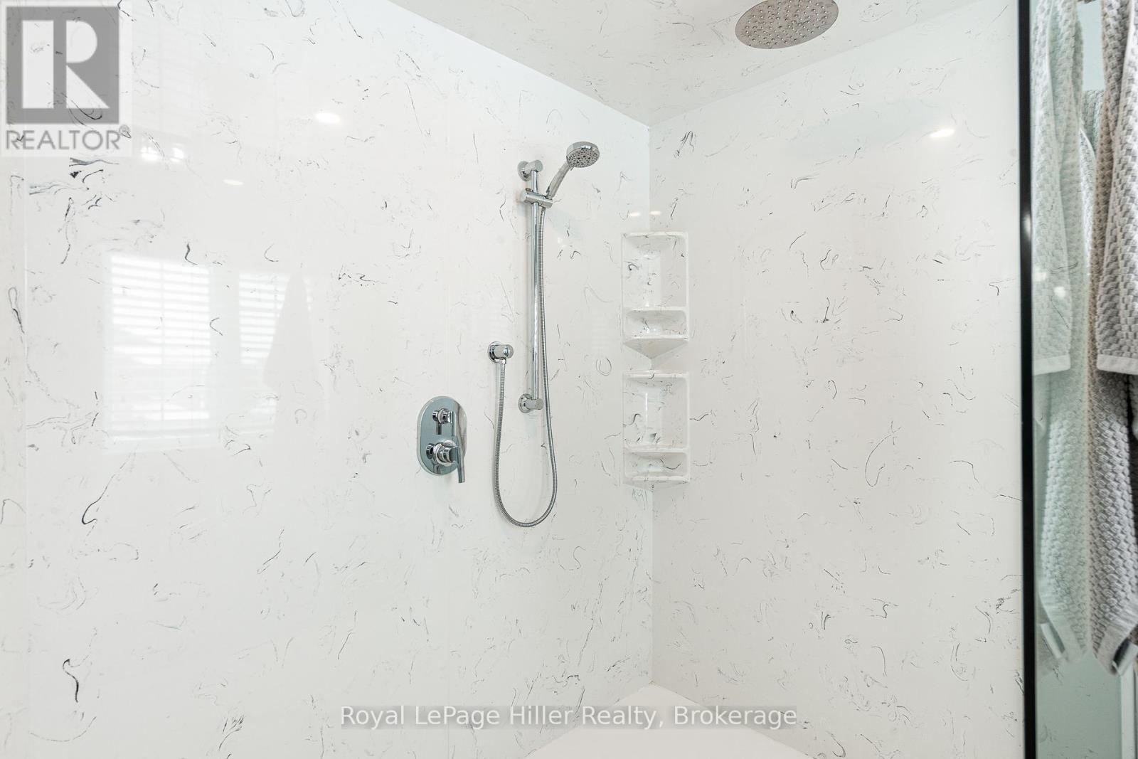 












13 BROWN STREET

,
Stratford,




Ontario
N5A0B8

