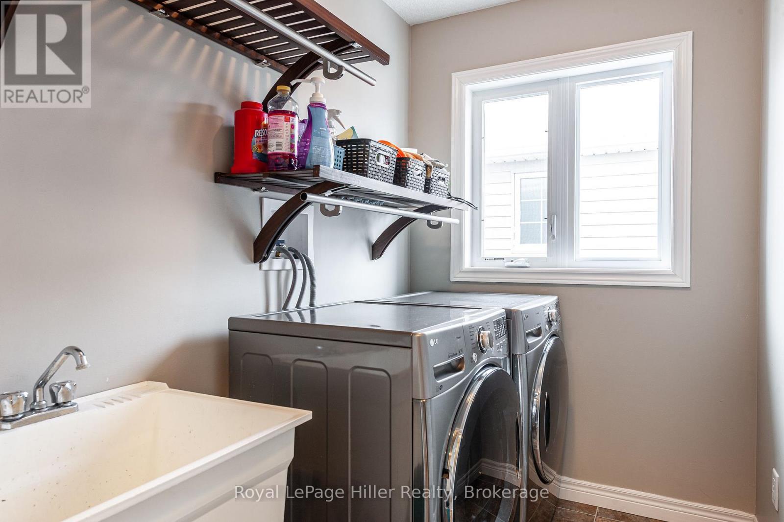 












13 BROWN STREET

,
Stratford,




Ontario
N5A0B8

