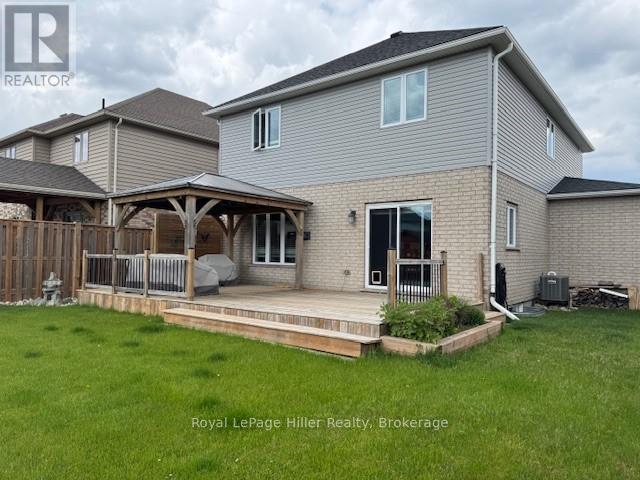 












13 BROWN STREET

,
Stratford,




Ontario
N5A0B8

