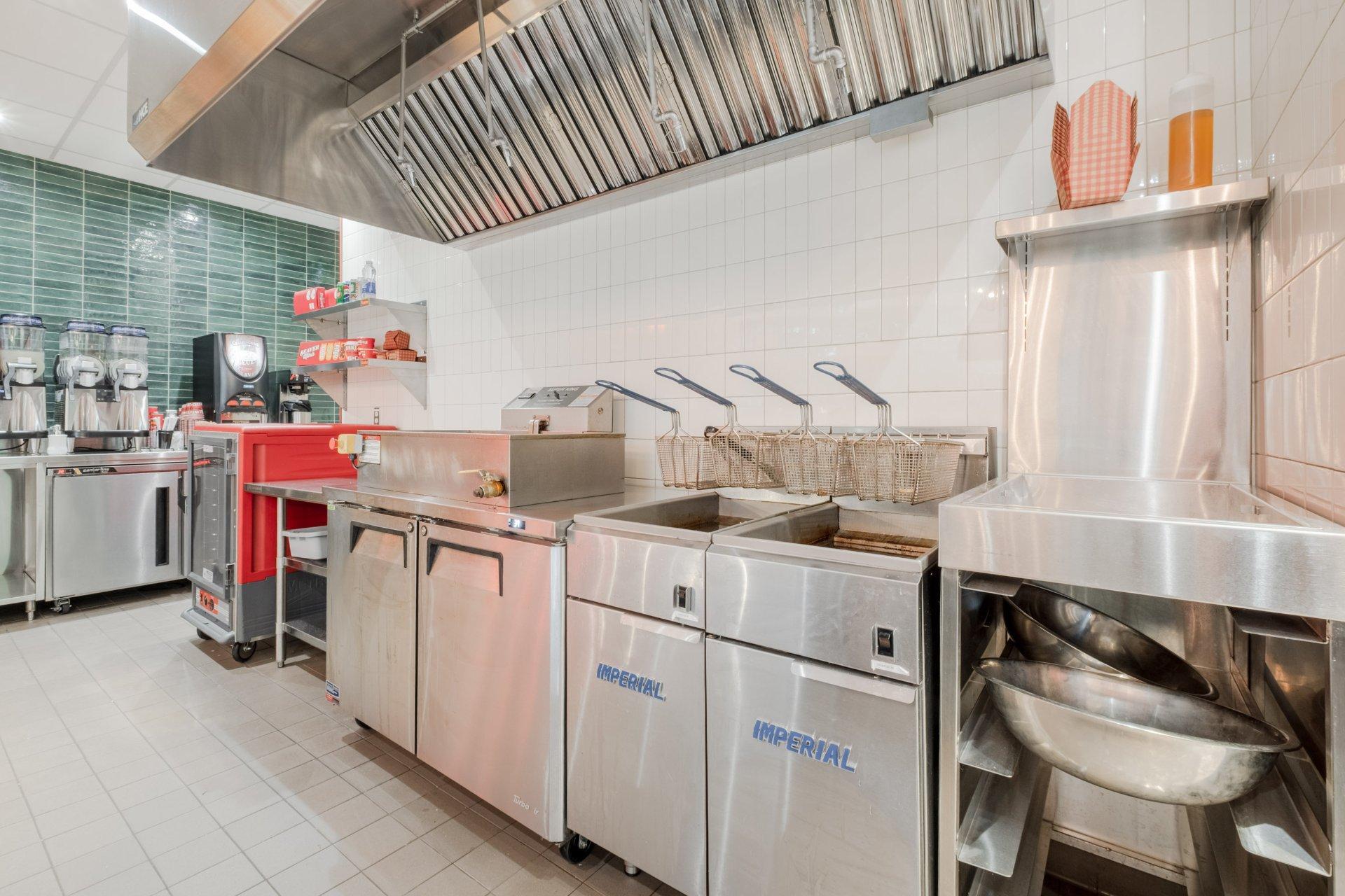 









50


Rue Merry N.

,
Magog,




QC
J1X2B2

