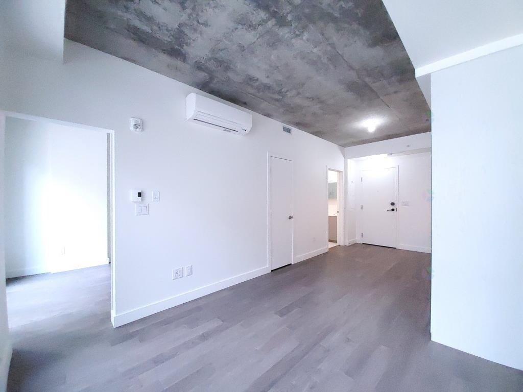 









1550


Rue des Bassins

, 323,
Montréal (Le Sud-Ouest),




QC
H3C0W5

