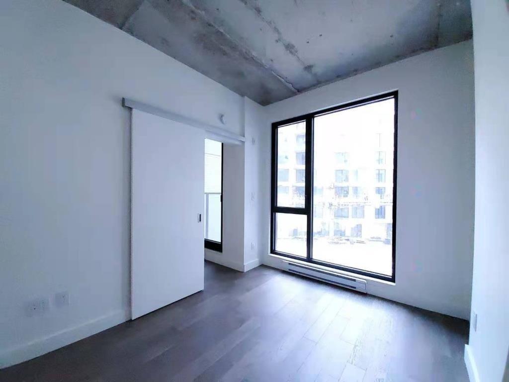 









1550


Rue des Bassins

, 323,
Montréal (Le Sud-Ouest),




QC
H3C0W5

