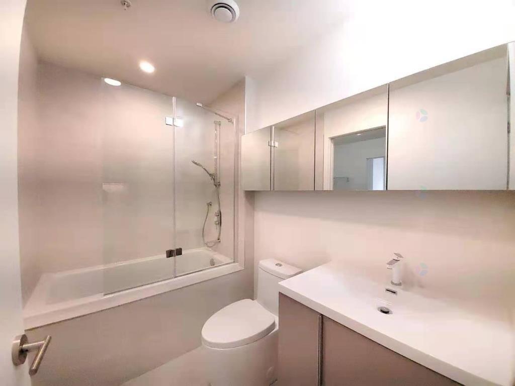 









1550


Rue des Bassins

, 323,
Montréal (Le Sud-Ouest),




QC
H3C0W5

