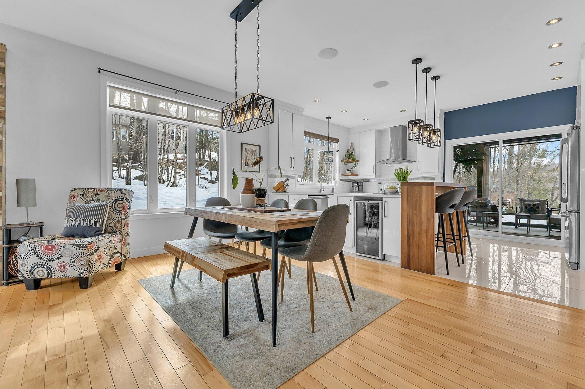 









235


Ch. Sauvé

,
Val-des-Monts,




QC
J8N5A6


