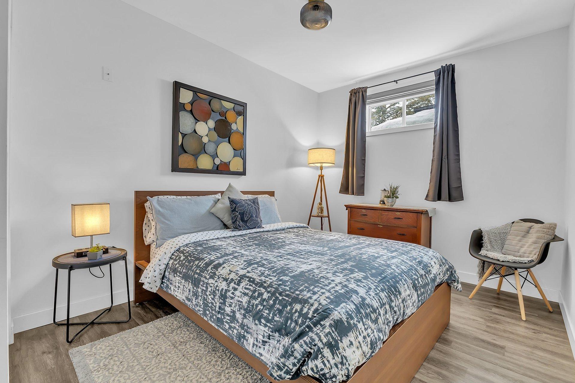 









235


Ch. Sauvé

,
Val-des-Monts,




QC
J8N5A6

