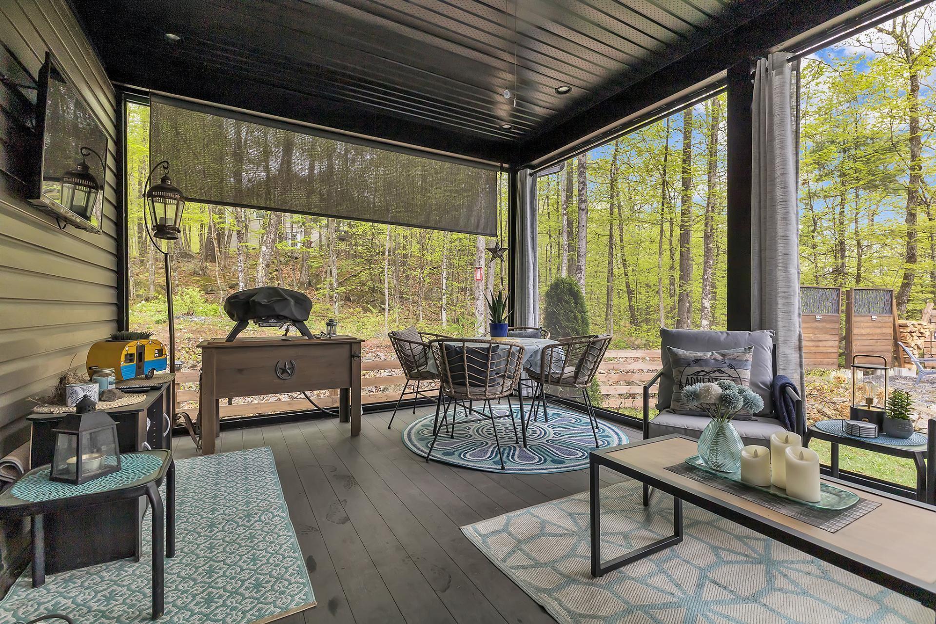 









235


Ch. Sauvé

,
Val-des-Monts,




QC
J8N5A6

