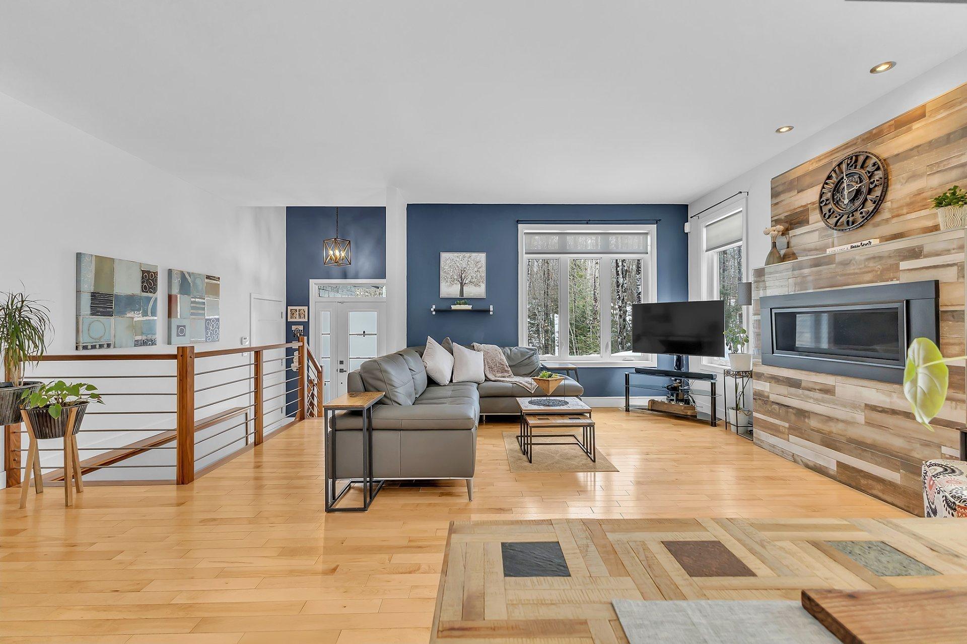 









235


Ch. Sauvé

,
Val-des-Monts,




QC
J8N5A6

