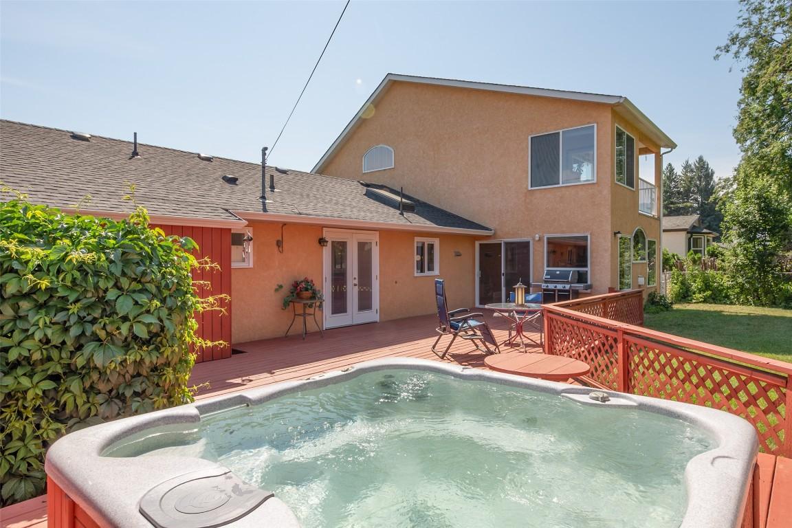 









3982


Hitchner

Road,
West Kelowna,




BC
V4T 2C9

