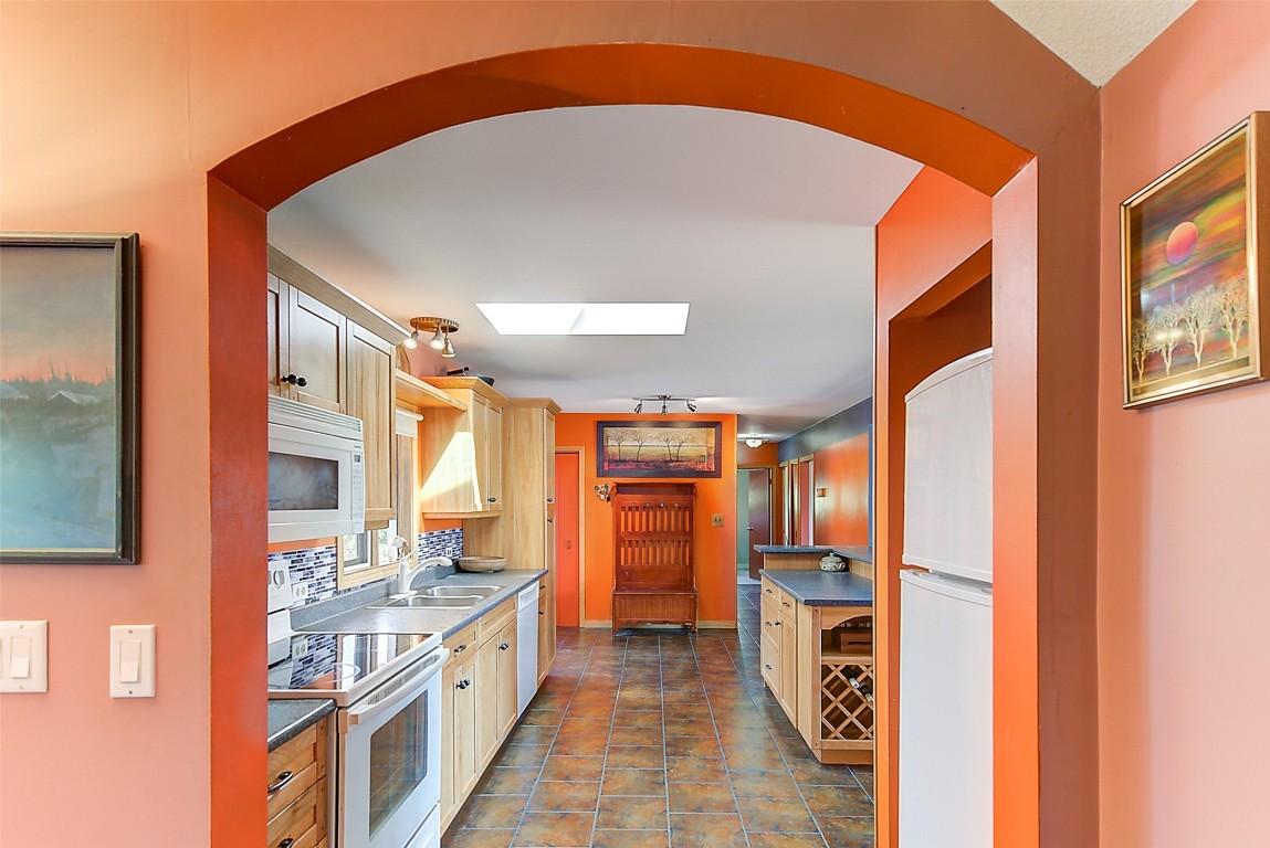 









3982


Hitchner

Road,
West Kelowna,




BC
V4T 2C9

