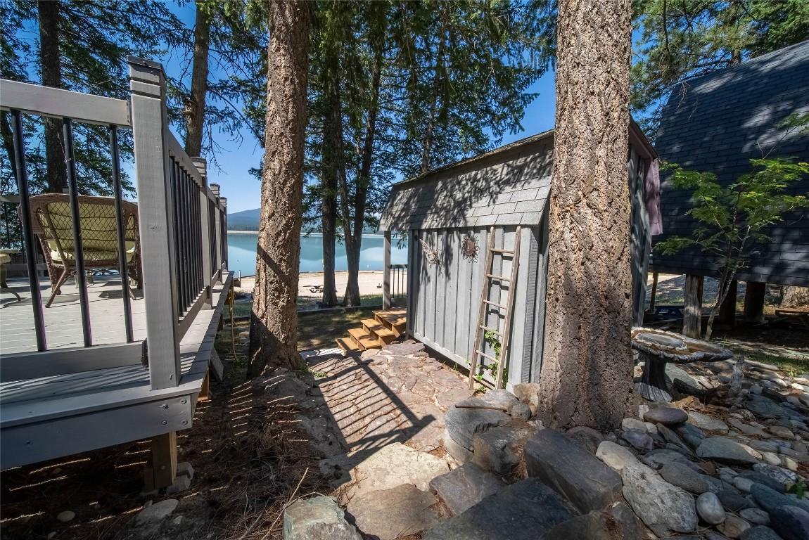 









8981


Jaffray Baynes Lake

Road, 1,
Baynes Lake,







BC
V0B 1T4

