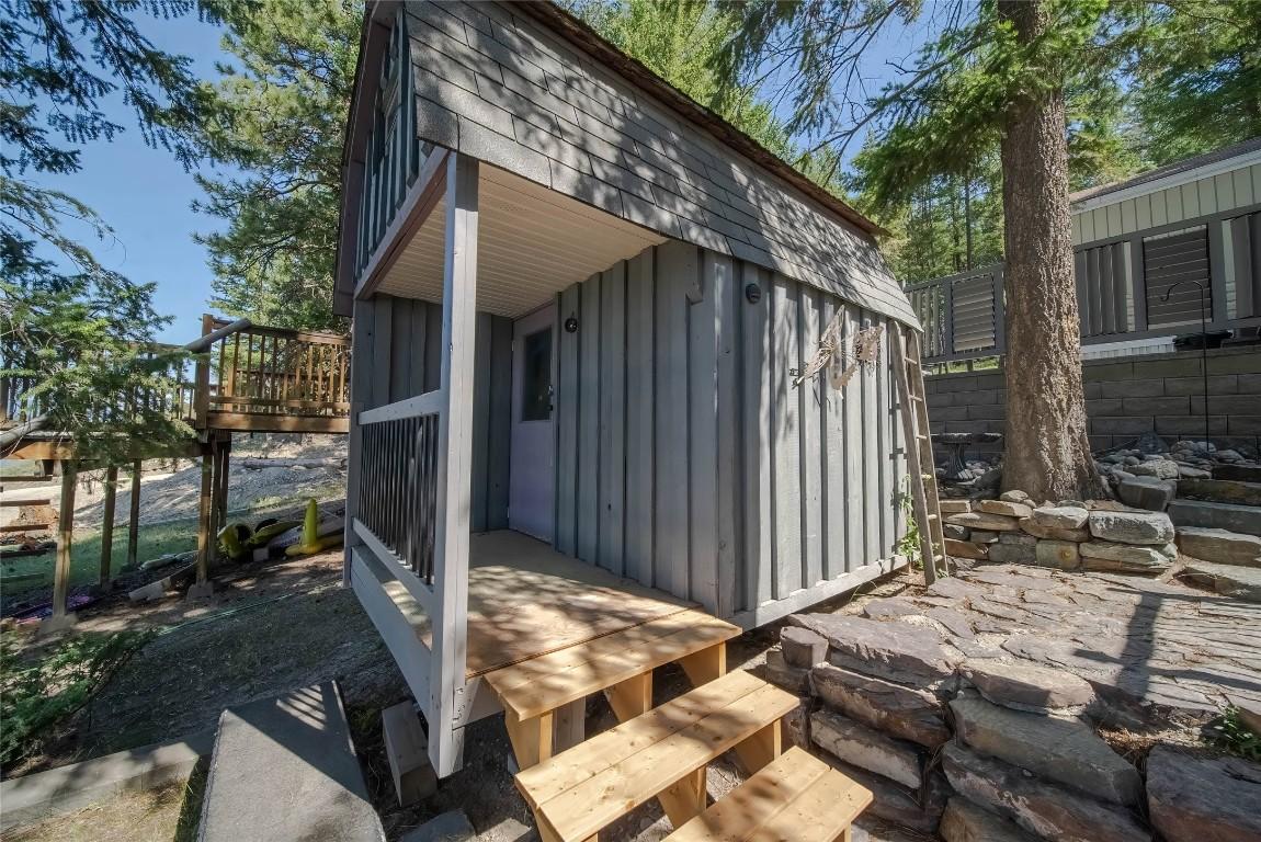 









8981


Jaffray Baynes Lake

Road, 1,
Baynes Lake,







BC
V0B 1T4

