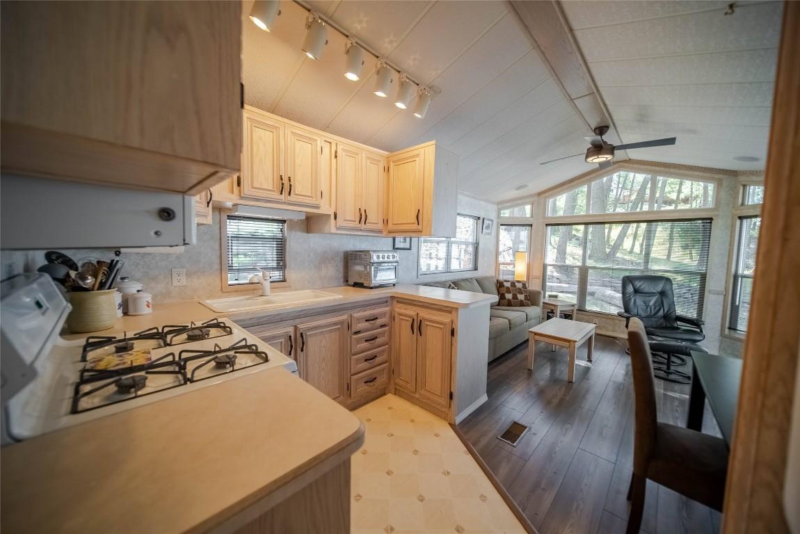 









8981


Jaffray Baynes Lake

Road, 1,
Baynes Lake,







BC
V0B 1T4

