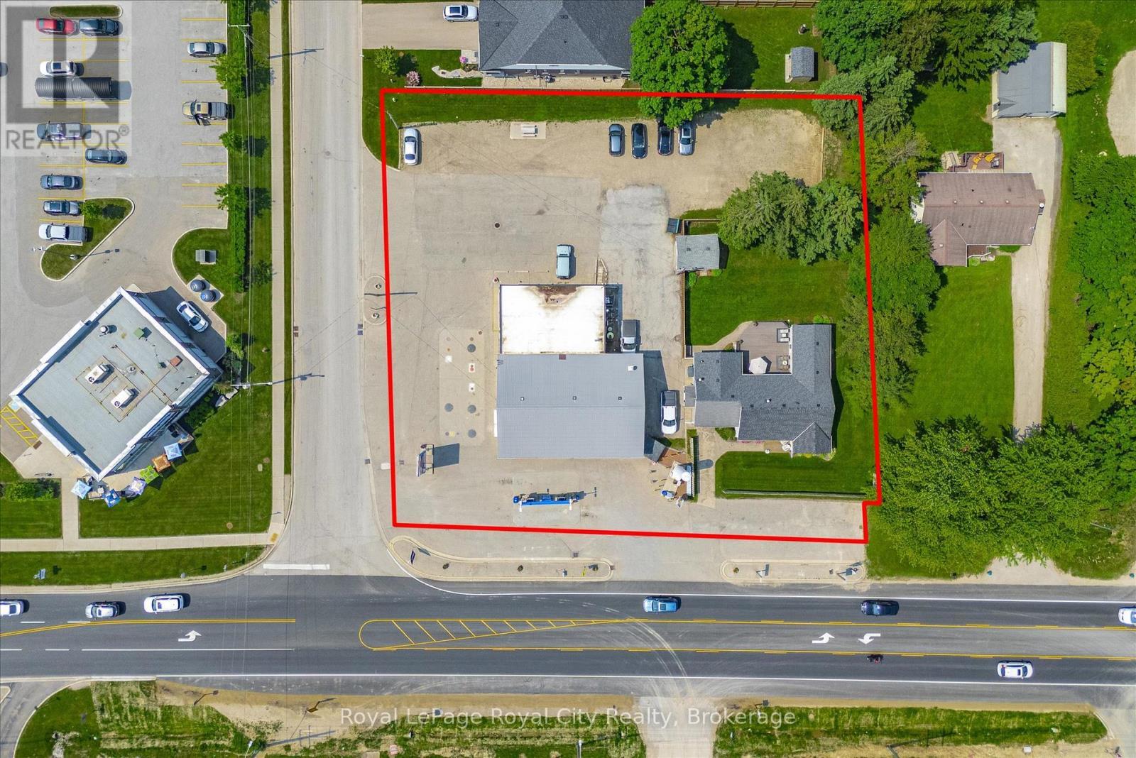 












935 ST. DAVID STREET N

,
Centre Wellington (Fergus),




Ontario
N1M2W3

