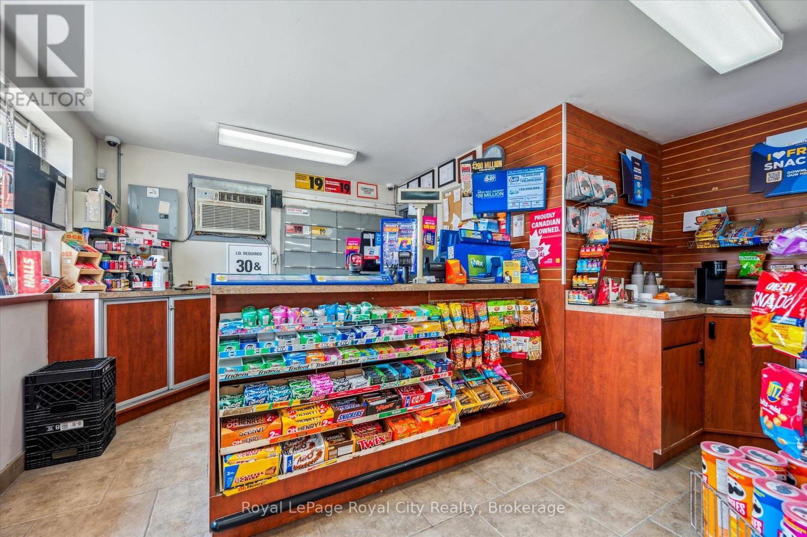 












935 ST. DAVID STREET N

,
Centre Wellington (Fergus),




Ontario
N1M2W3

