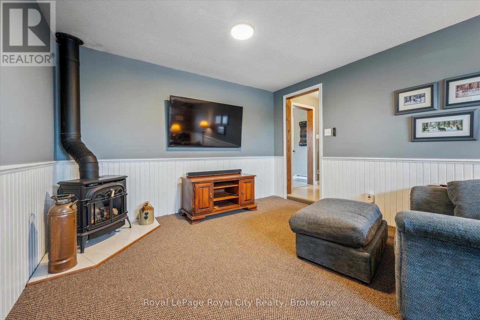 












935 ST. DAVID STREET N

,
Centre Wellington (Fergus),




Ontario
N1M2W3

