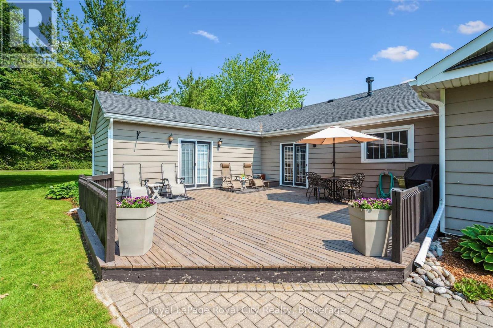 












935 ST. DAVID STREET N

,
Centre Wellington (Fergus),




Ontario
N1M2W3


