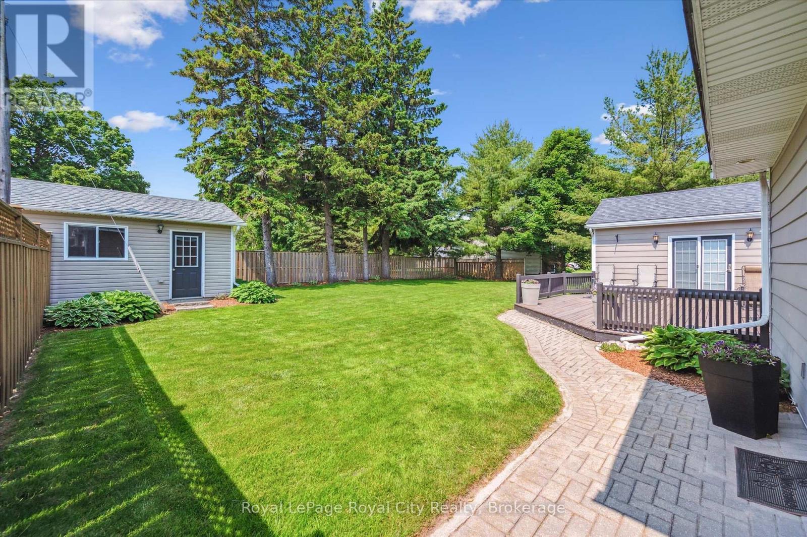 












935 ST. DAVID STREET N

,
Centre Wellington (Fergus),




Ontario
N1M2W3

