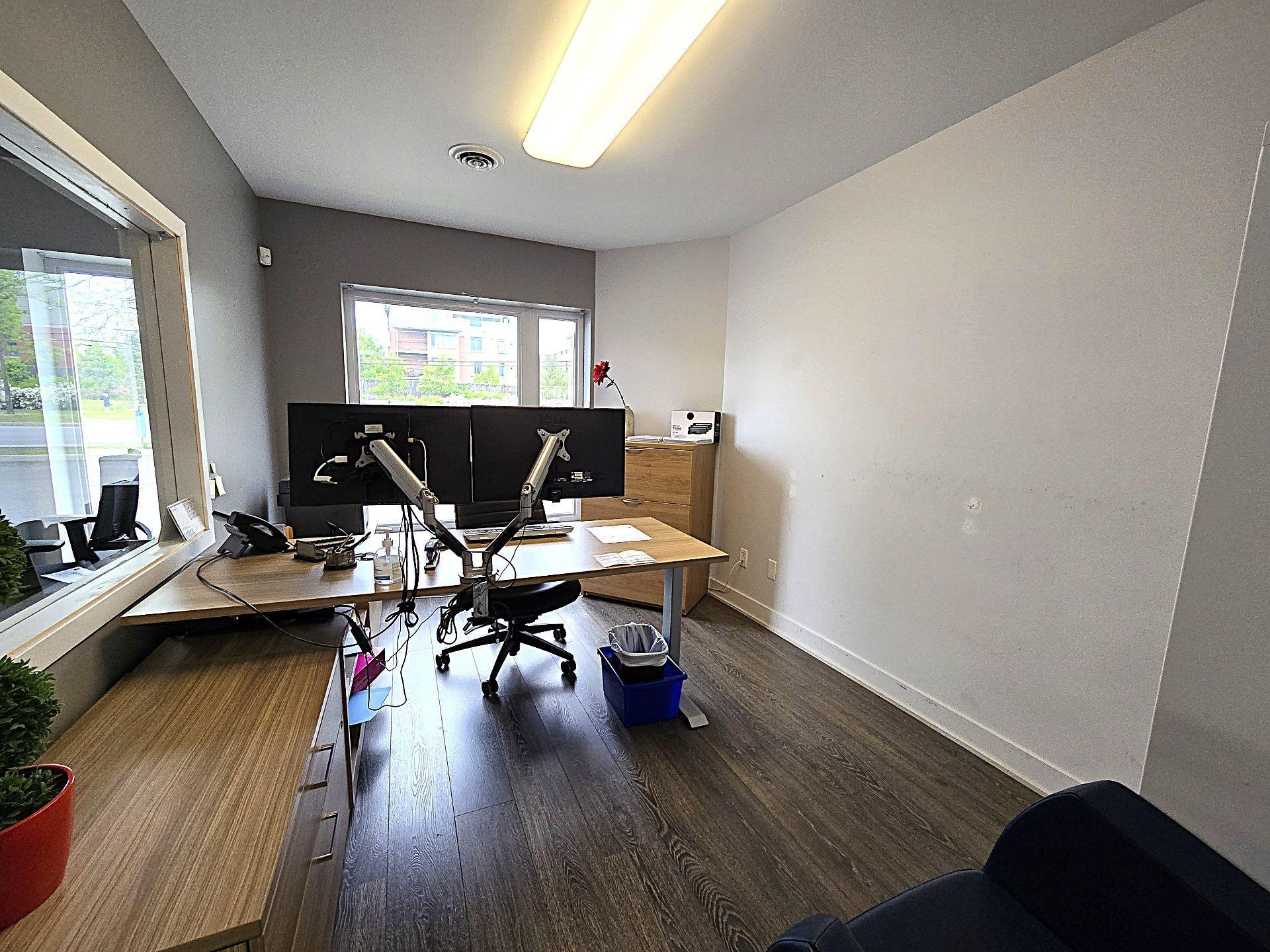 









3595


Boul. de la Grande-Allée

,
Boisbriand,




QC
J7H1H5


