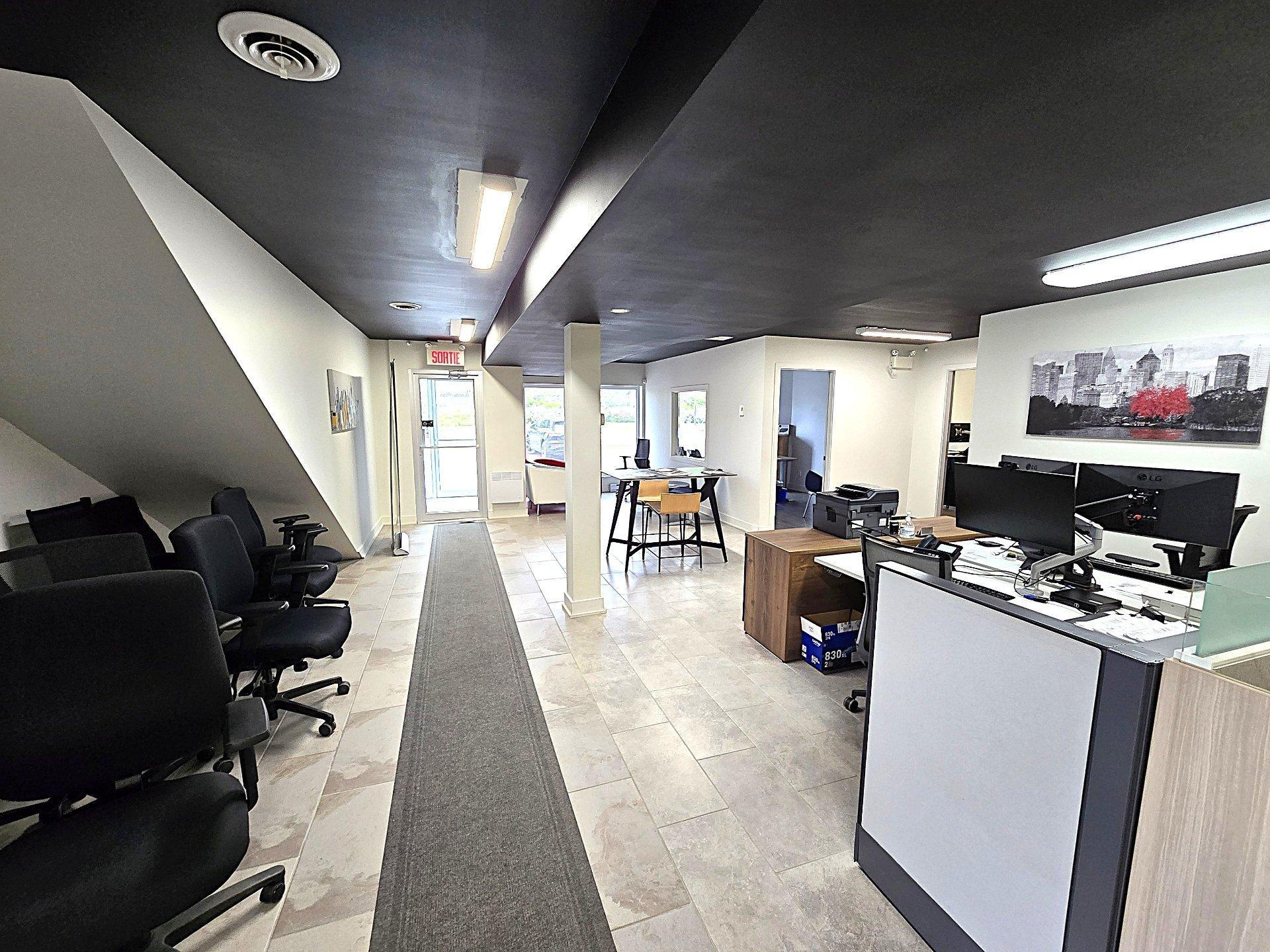 









3591


Boul. de la Grande-Allée

,
Boisbriand,




QC
J7H1H5

