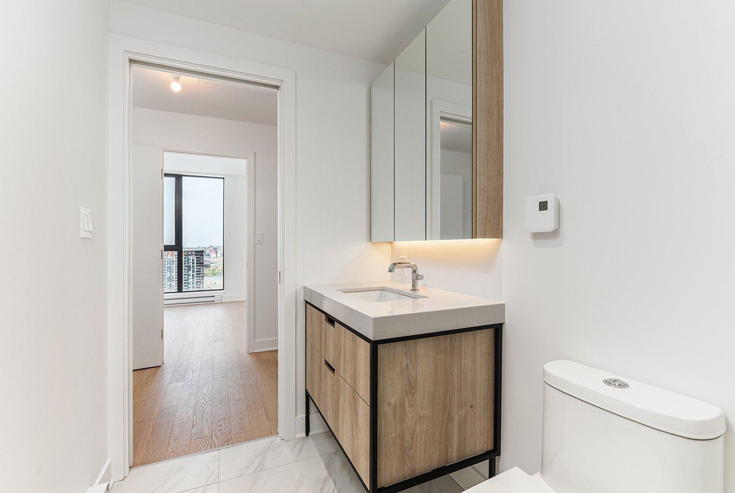 









200


Rue Marie-Charles-Le Moyne

, 2405,
Longueuil (Le Vieux-Longueuil),




QC
J4K8C2

