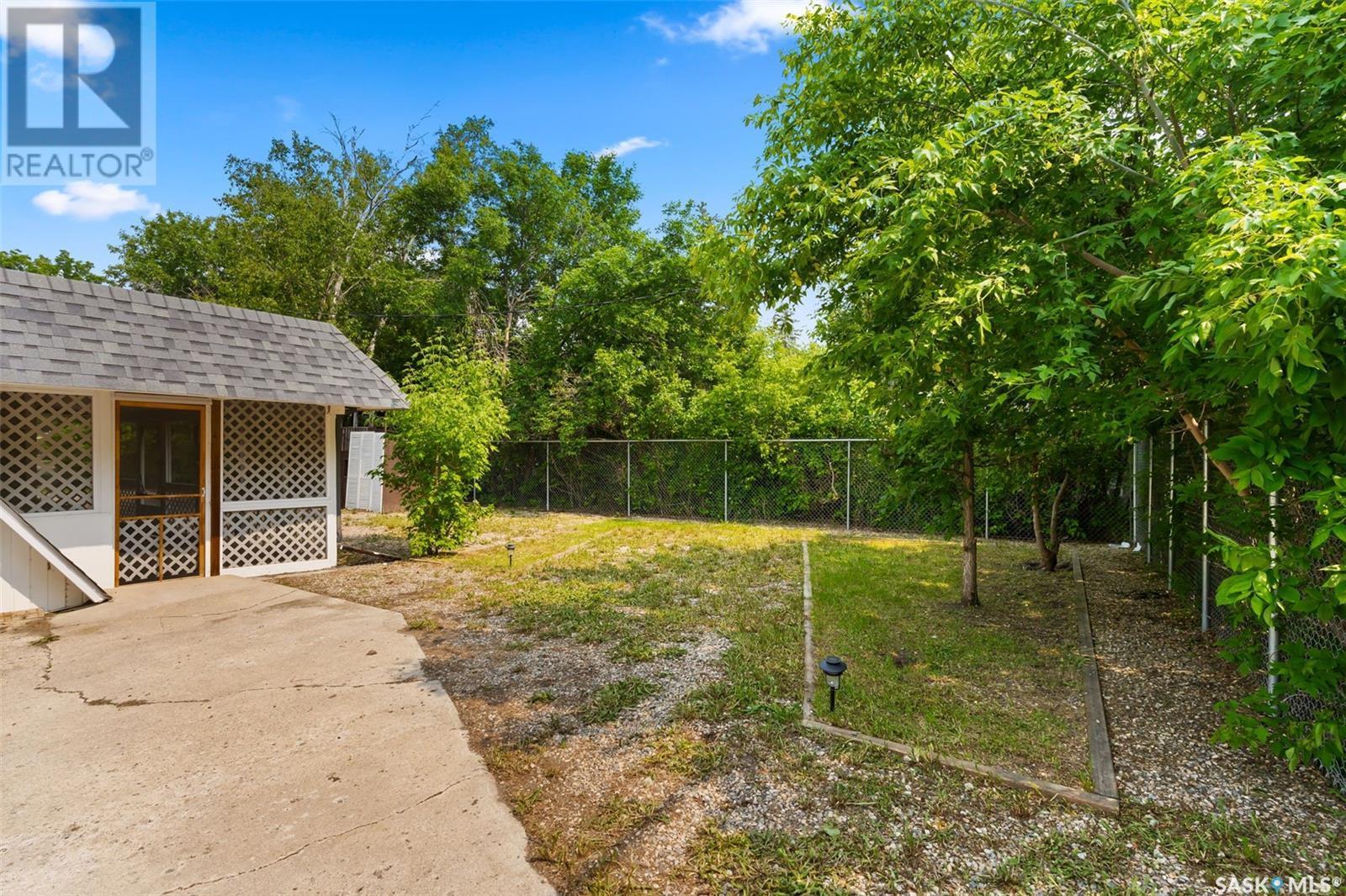 












808 Grand AVENUE

,
Indian Head,




Saskatchewan
S0G2K0

