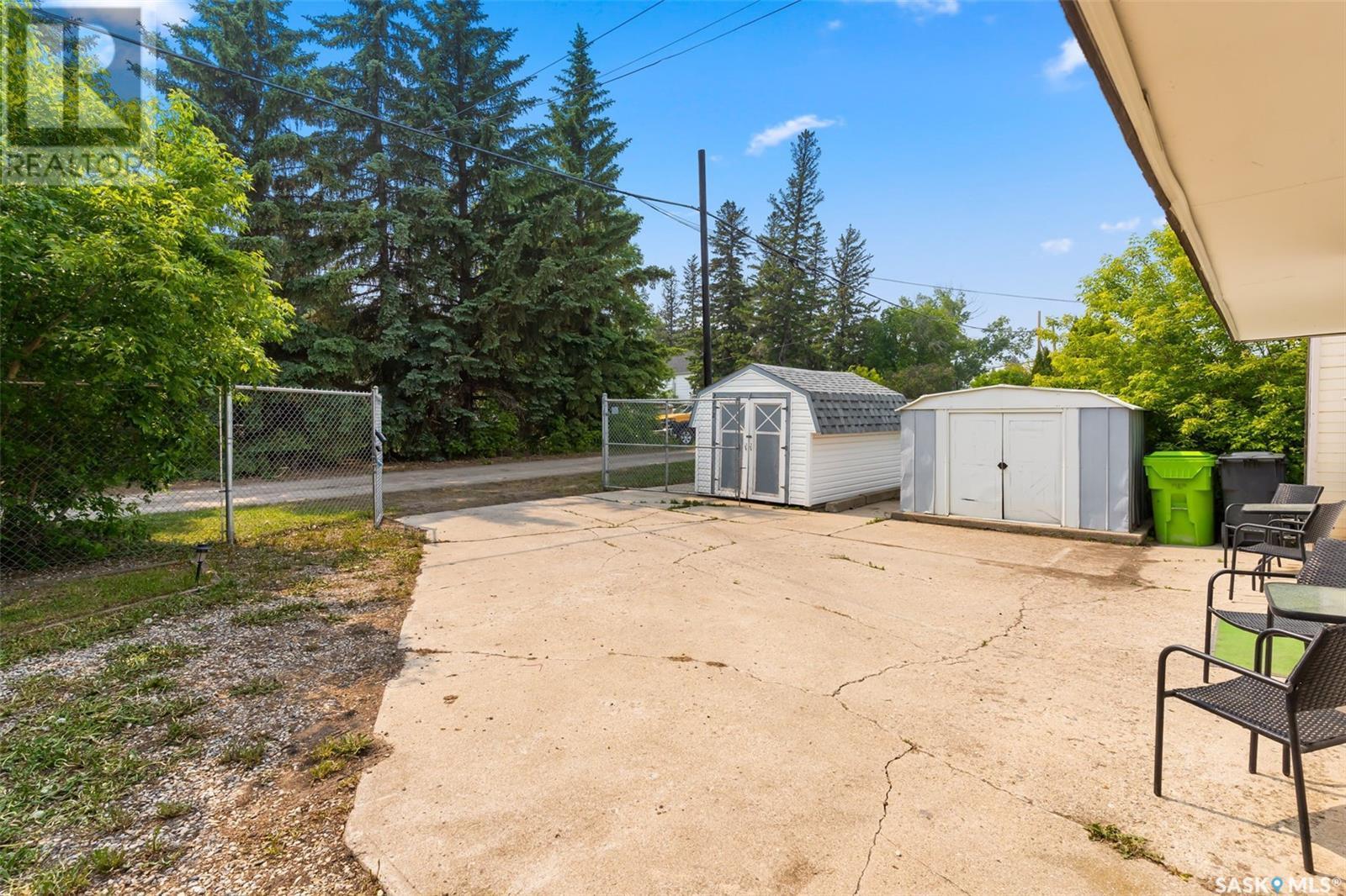 












808 Grand AVENUE

,
Indian Head,




Saskatchewan
S0G2K0

