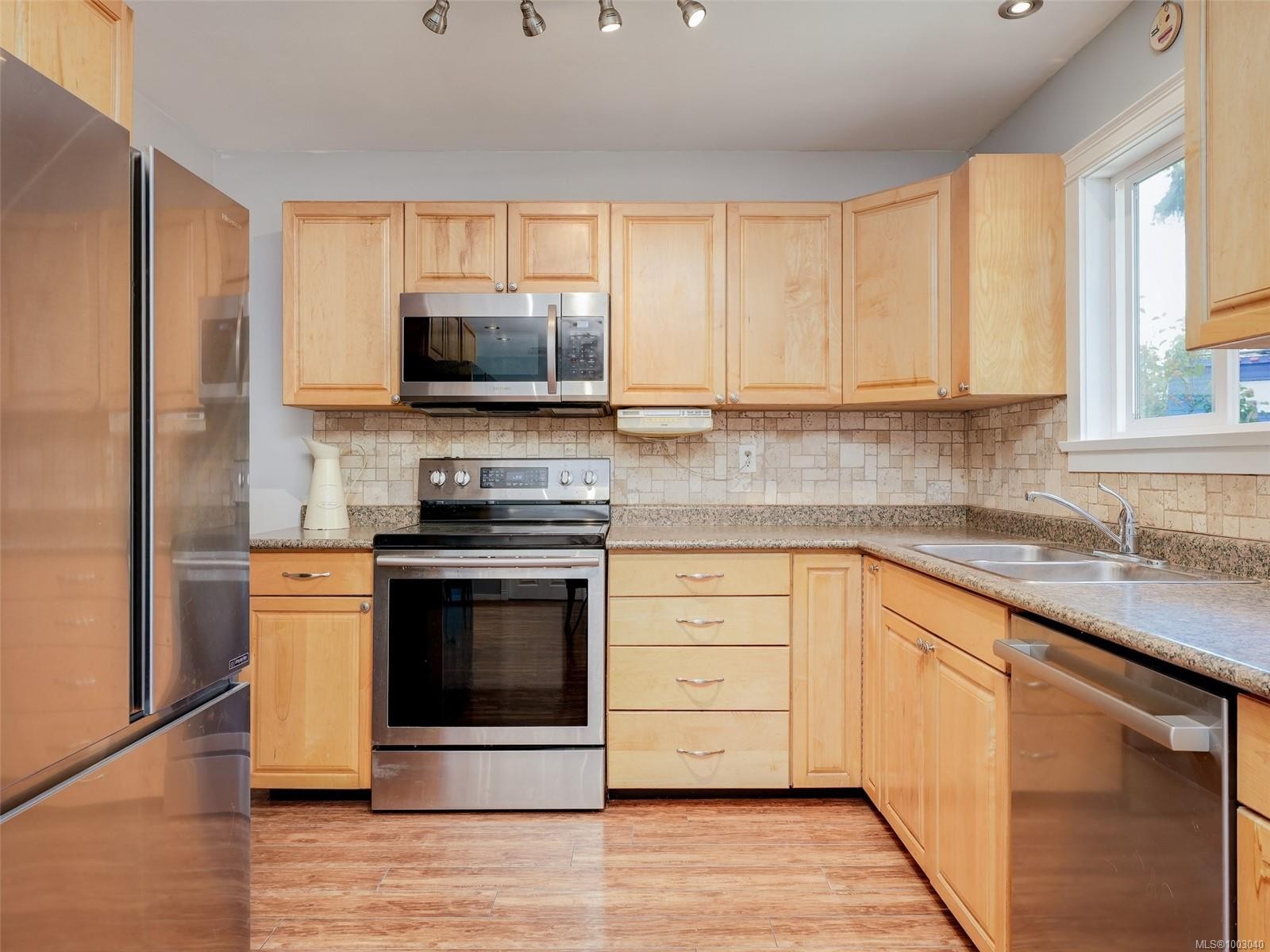 









2670


Claude

Rd,
Langford,




BC
V9B 3T6

