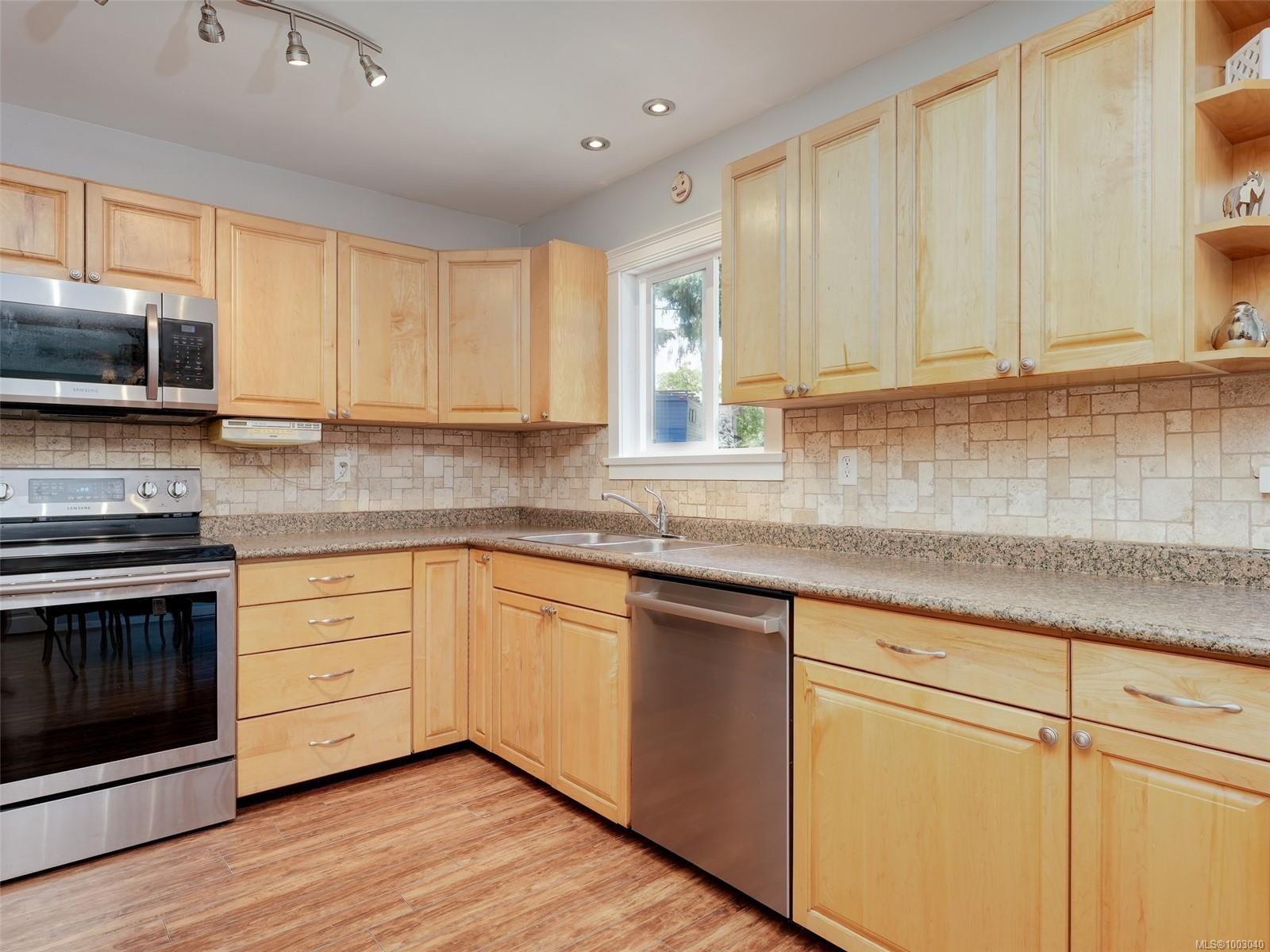 









2670


Claude

Rd,
Langford,




BC
V9B 3T6

