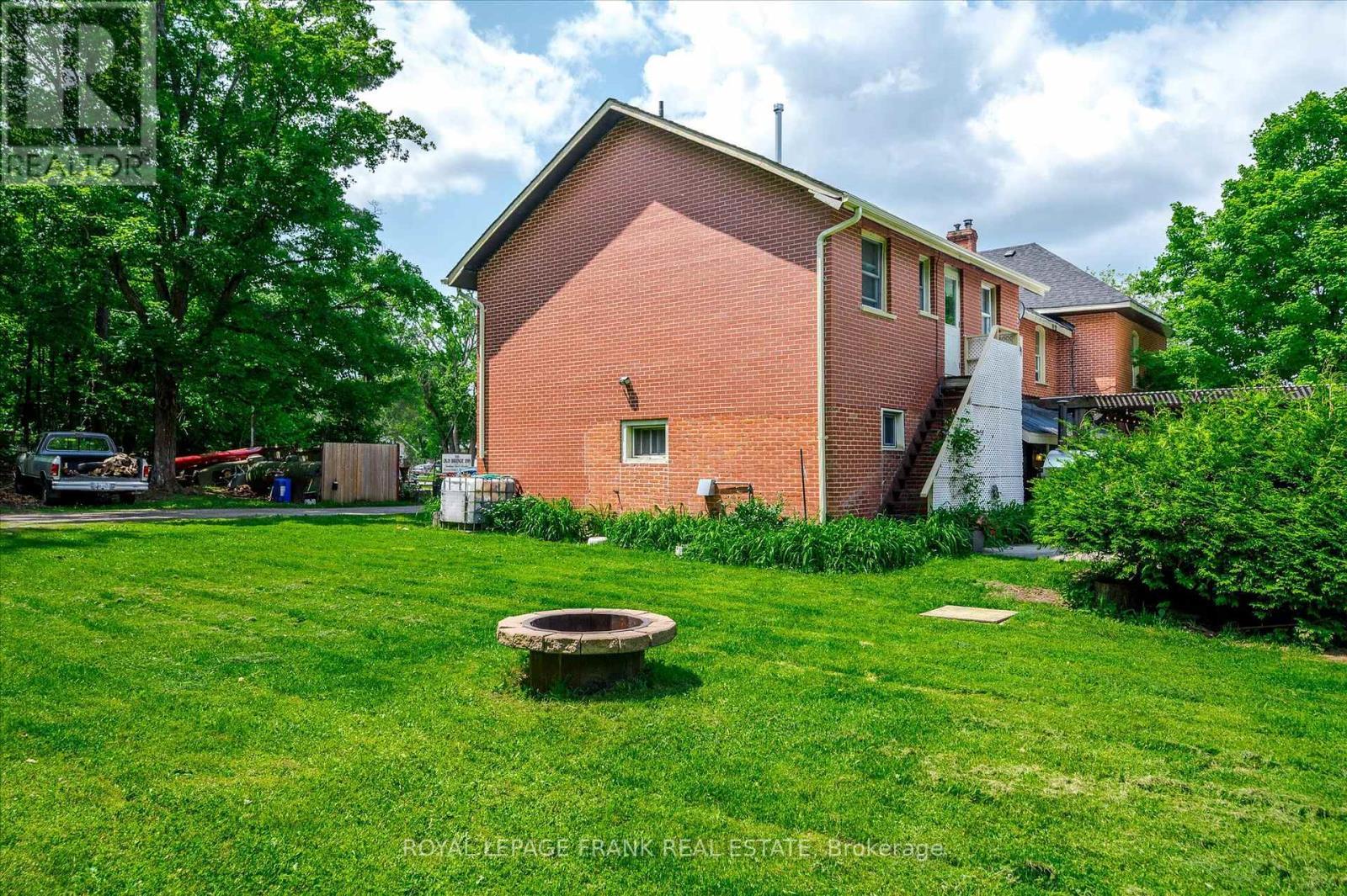 












2057 OLD HIGHWAY 28

,
Douro-Dummer,




Ontario
K0L3G0

