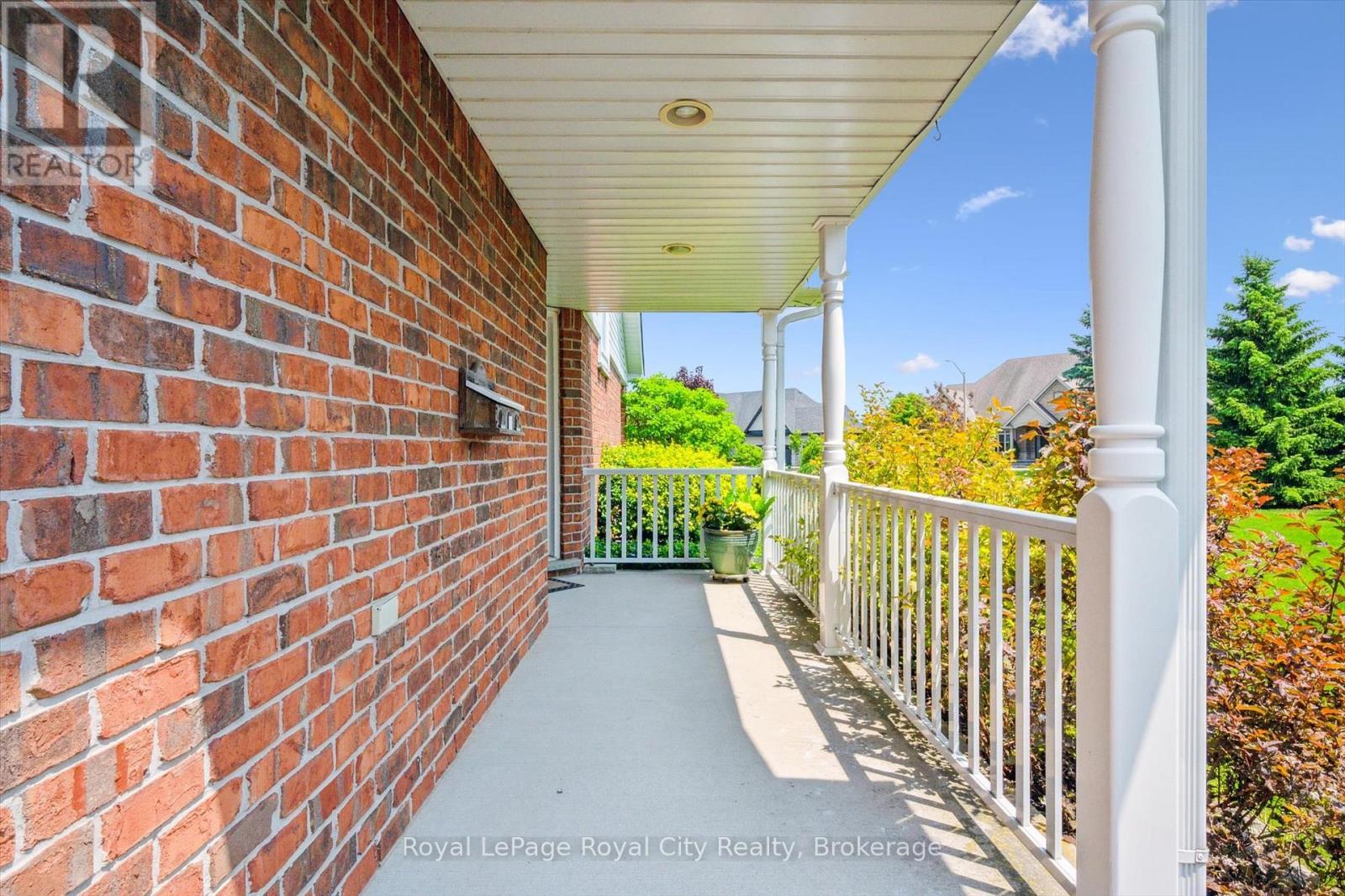 












105 RIVERWALK PLACE

,
Guelph/Eramosa (Rockwood),




Ontario
N0B2K0

