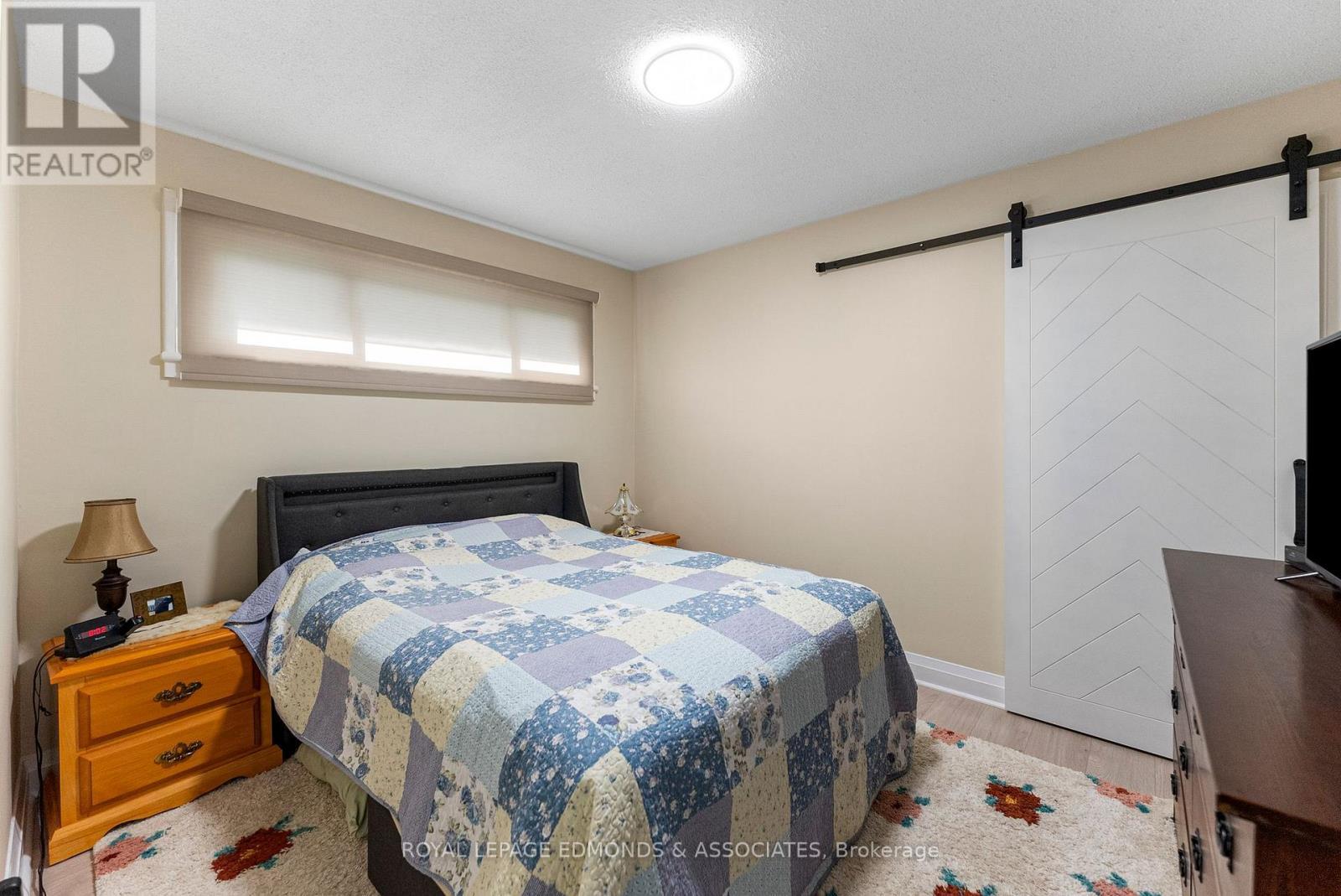 












391 FRASER STREET S

,
Pembroke,




Ontario
K8A1Y5

