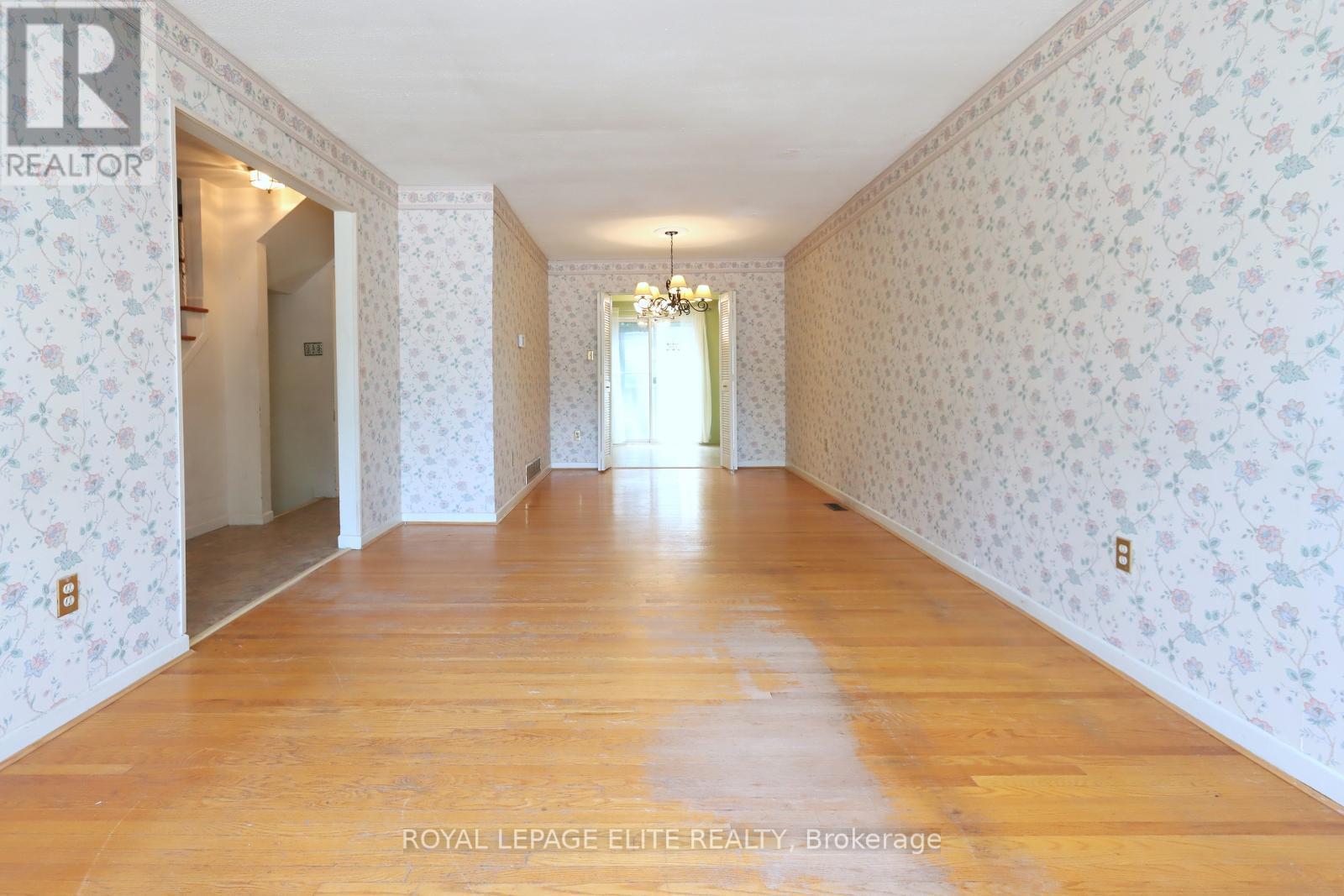 












873 HOLLYHILL COURT

,
Mississauga,




Ontario
L4Y2E2

