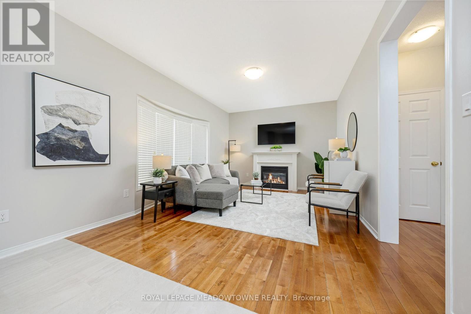 












996 VICKERMAN WAY

,
Milton,




Ontario
L9T0J6

