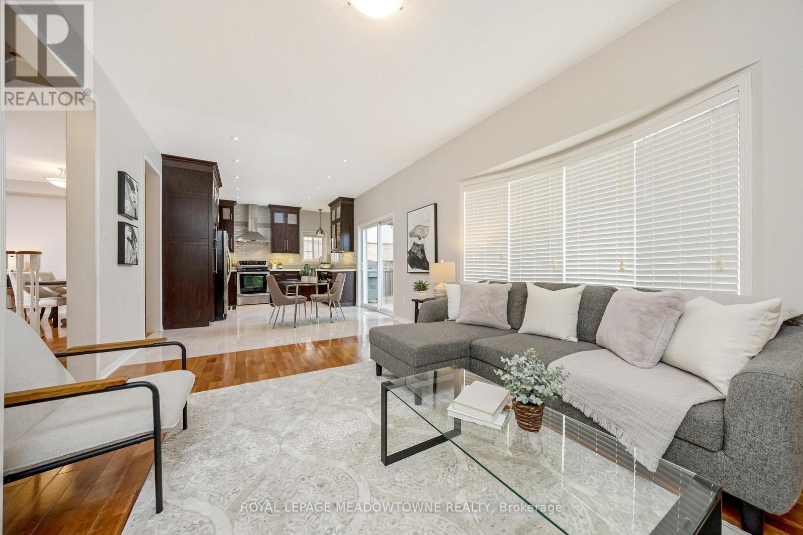 












996 VICKERMAN WAY

,
Milton,




Ontario
L9T0J6

