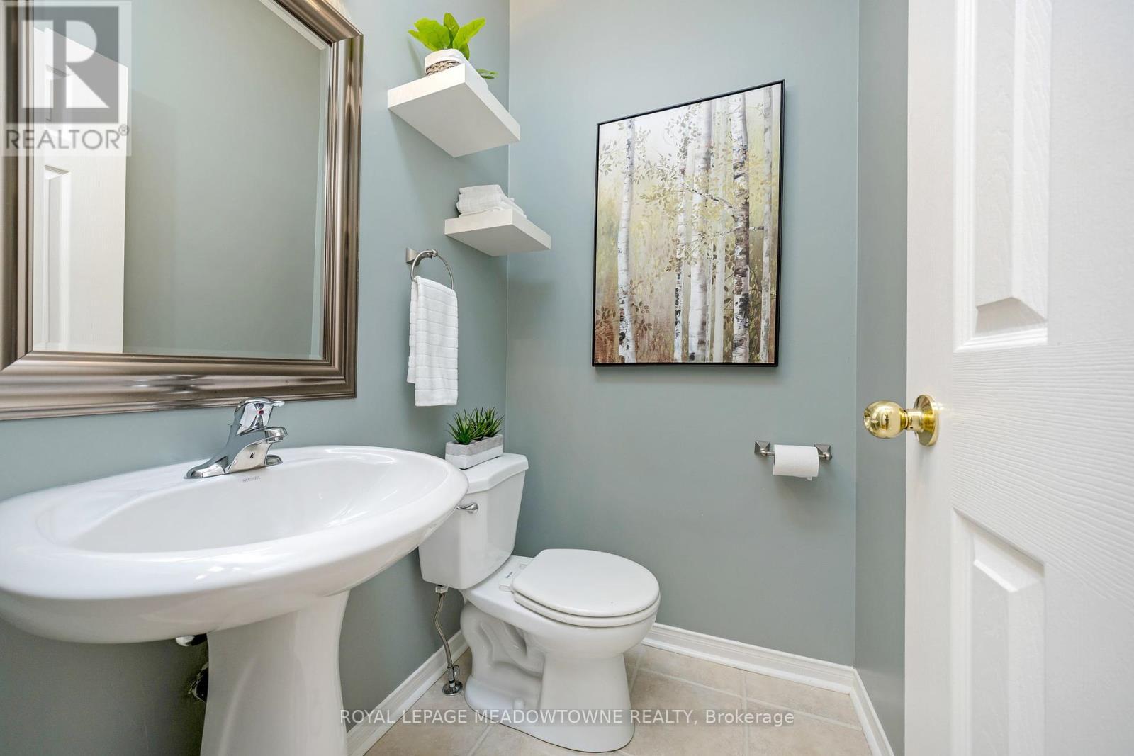 












996 VICKERMAN WAY

,
Milton,




Ontario
L9T0J6

