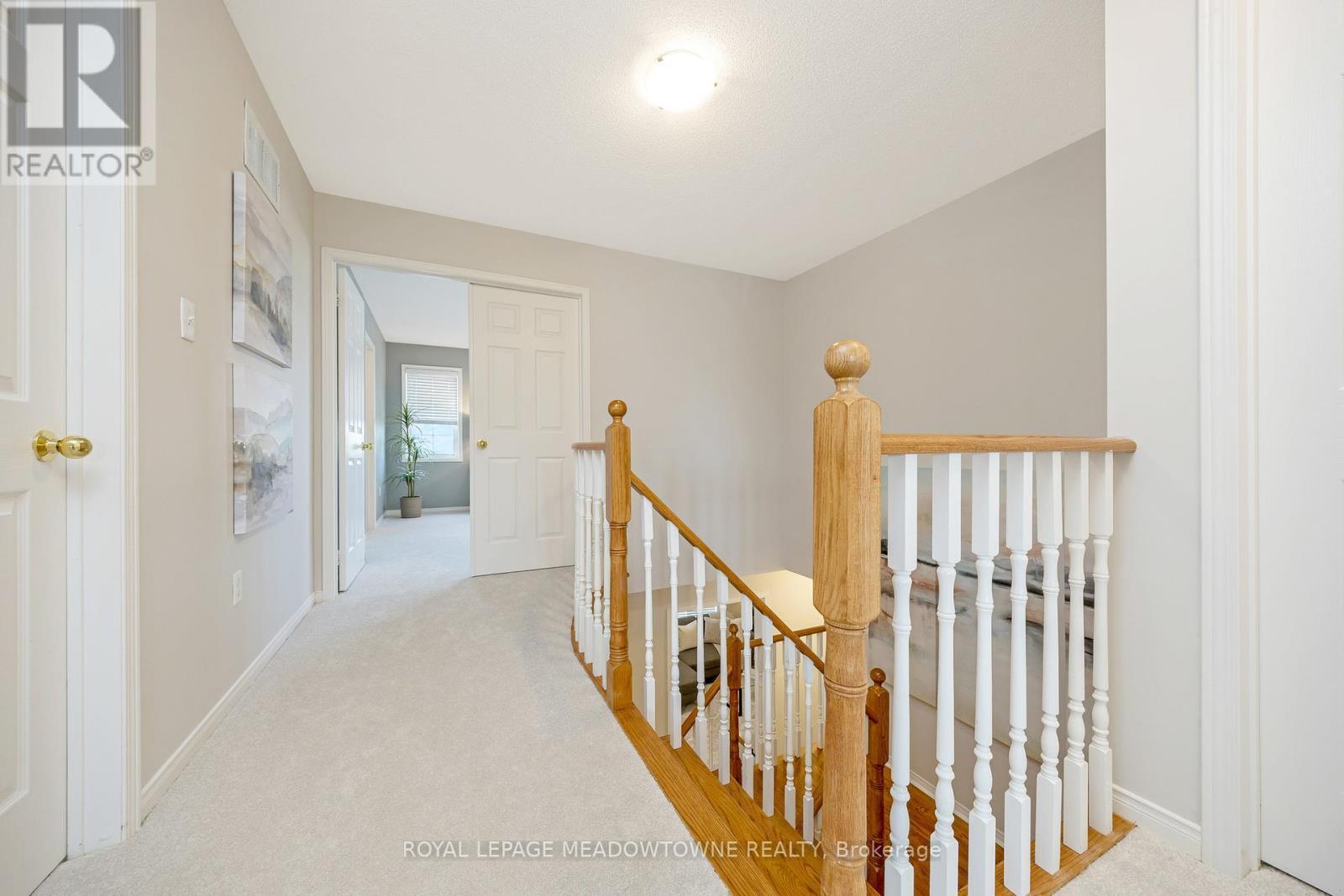 












996 VICKERMAN WAY

,
Milton,




Ontario
L9T0J6

