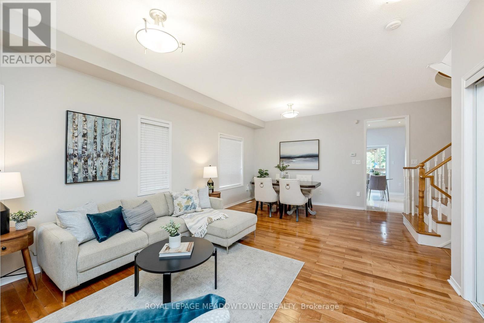 












996 VICKERMAN WAY

,
Milton,




Ontario
L9T0J6


