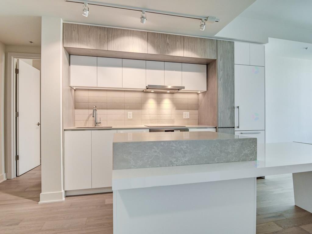









1288


Rue St-Antoine O.

, 4905,
Montréal (Ville-Marie),




QC
H3C0X6

