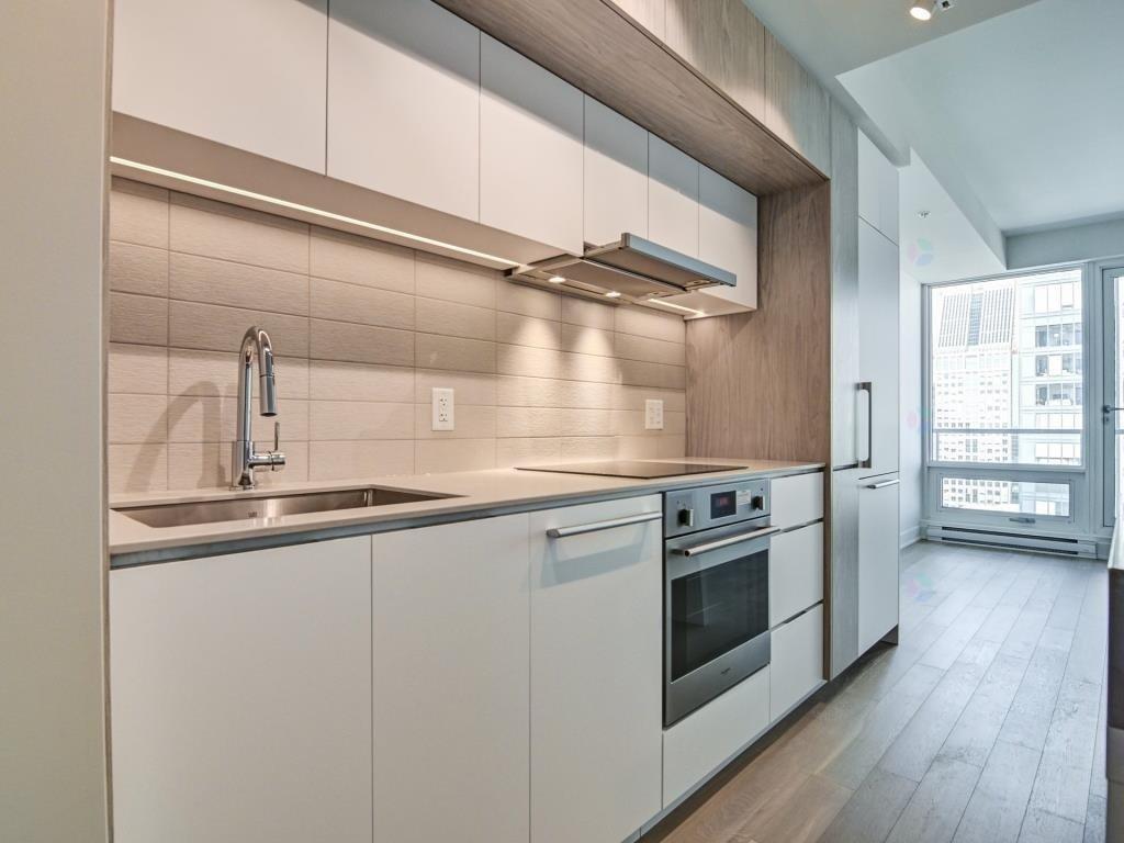 









1288


Rue St-Antoine O.

, 4905,
Montréal (Ville-Marie),




QC
H3C0X6

