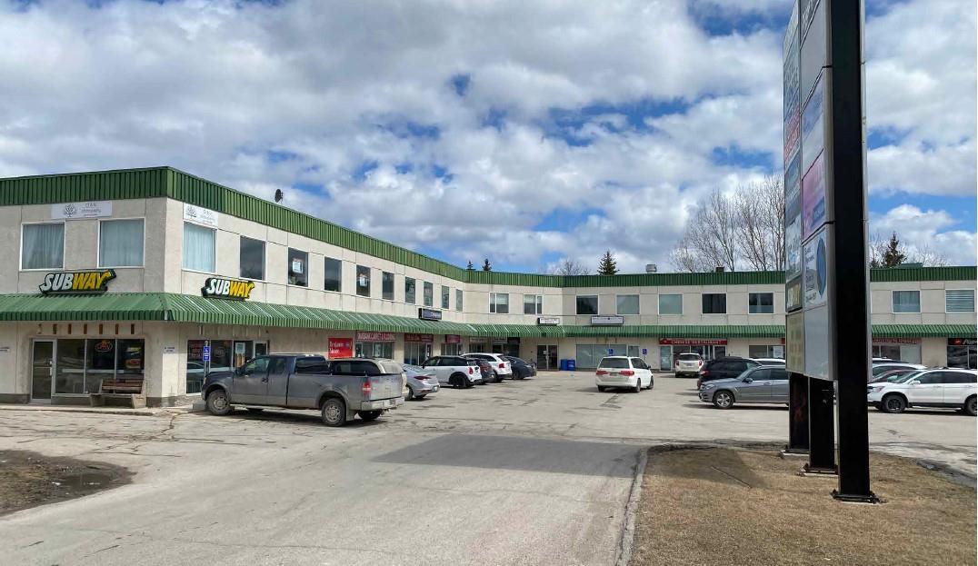 












449 Main St

,
Oakbank,




Manitoba
R0E1J1

