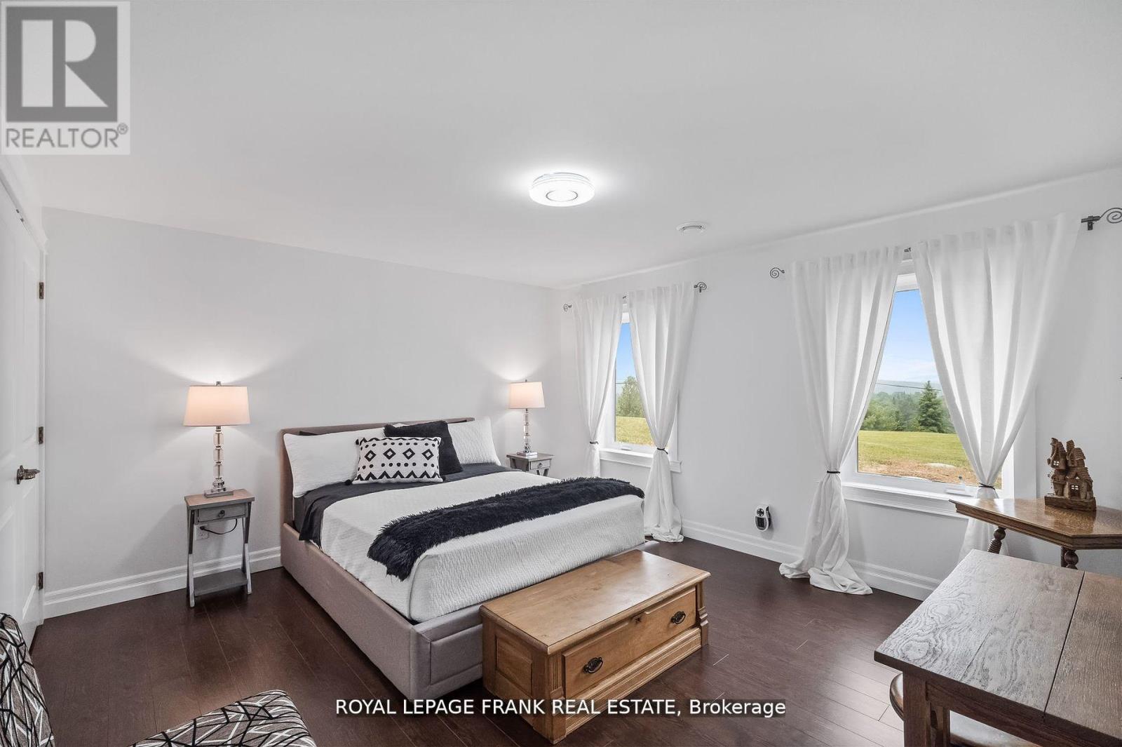 












370 DETLOR ROAD

,
Bancroft (Dungannon Ward),




Ontario
K0L1C0

