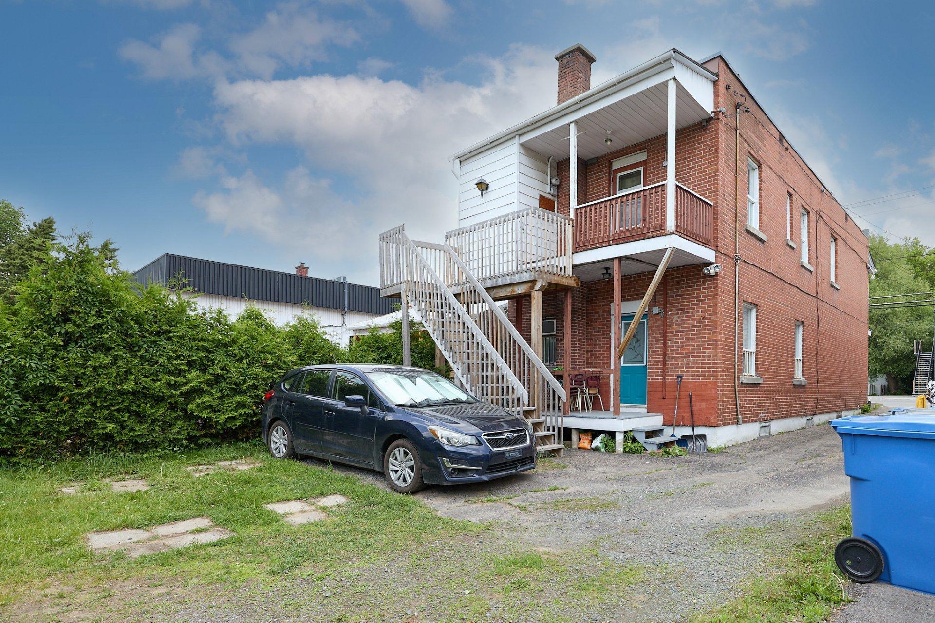









740

 - 742


Rue St-Georges (St-Jerome)

,
Saint-Jérôme,




QC
J7Z5C6

