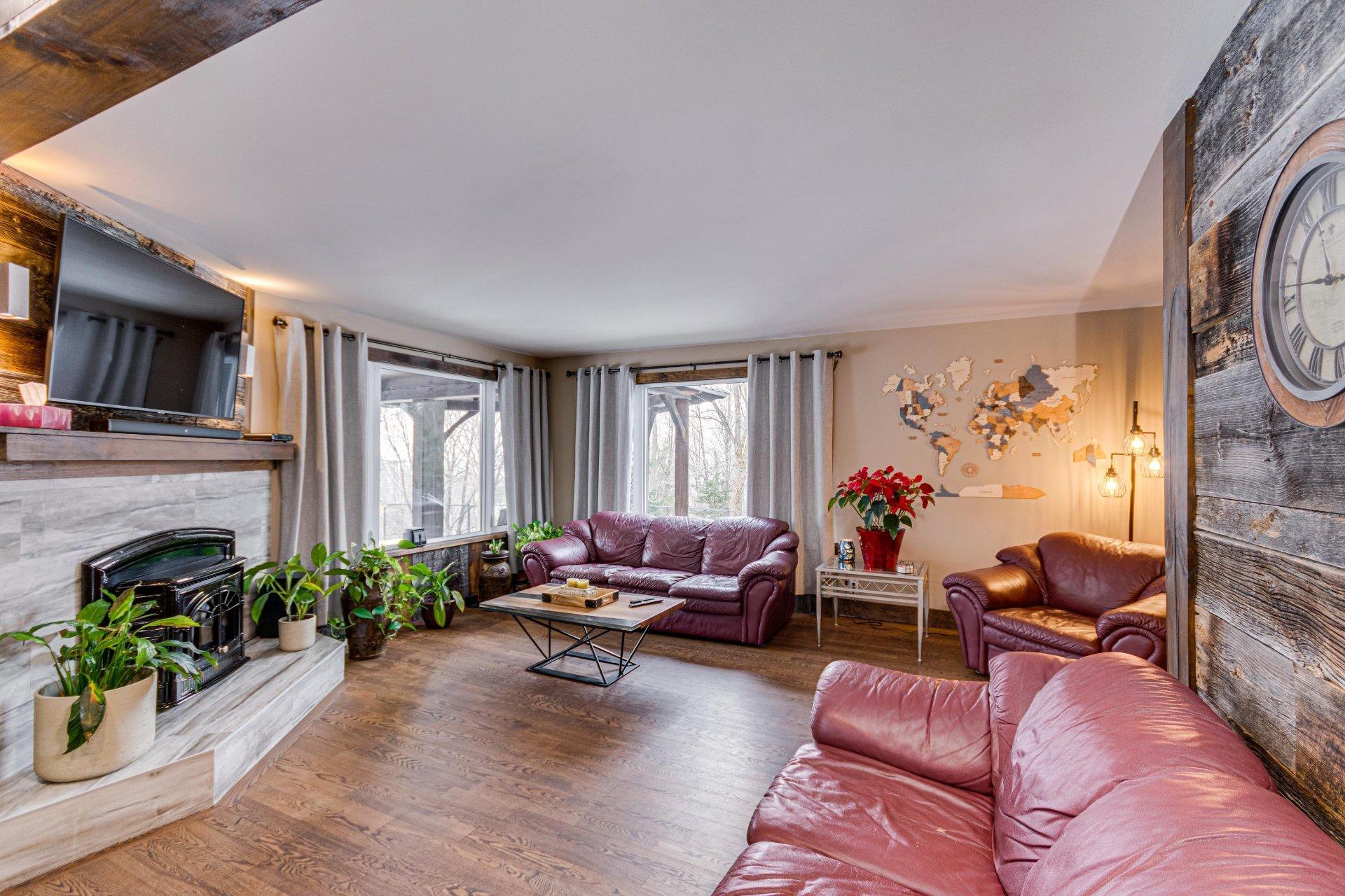 









146


Ch. du 6e-Rang

,
Val-des-Monts,




QC
J8N7R3

