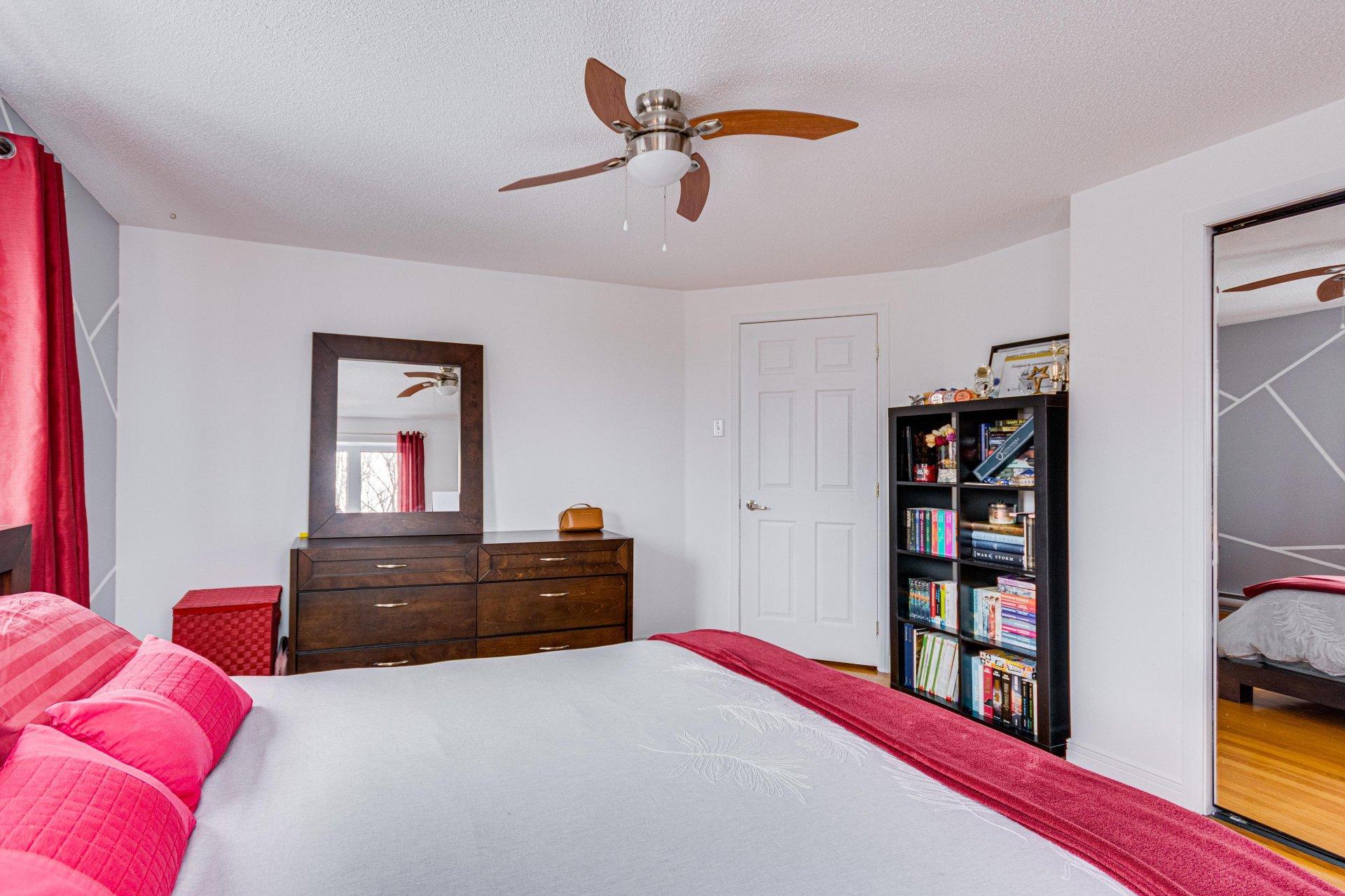 









146


Ch. du 6e-Rang

,
Val-des-Monts,




QC
J8N7R3

