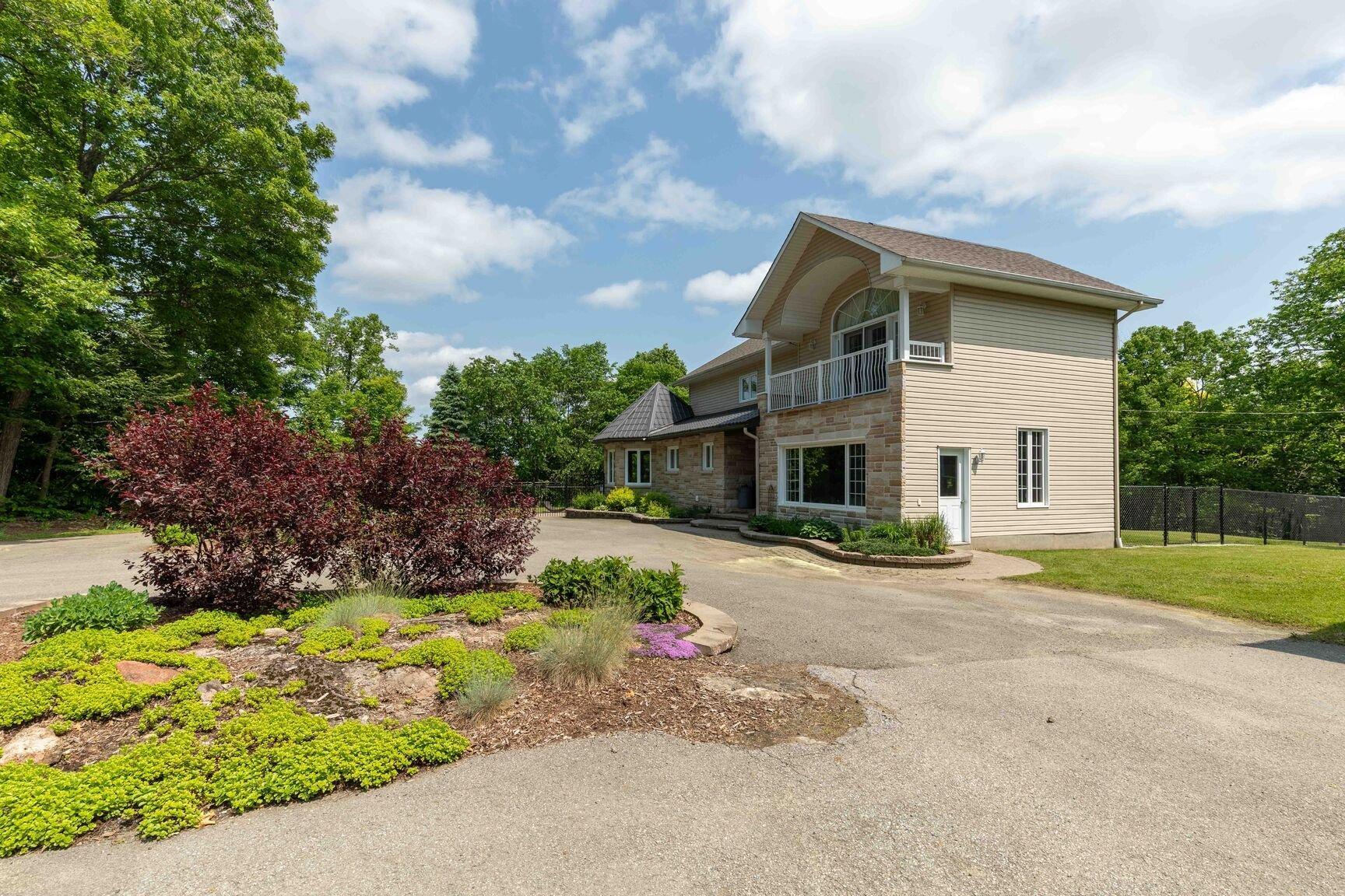 









146


Ch. du 6e-Rang

,
Val-des-Monts,




QC
J8N7R3

