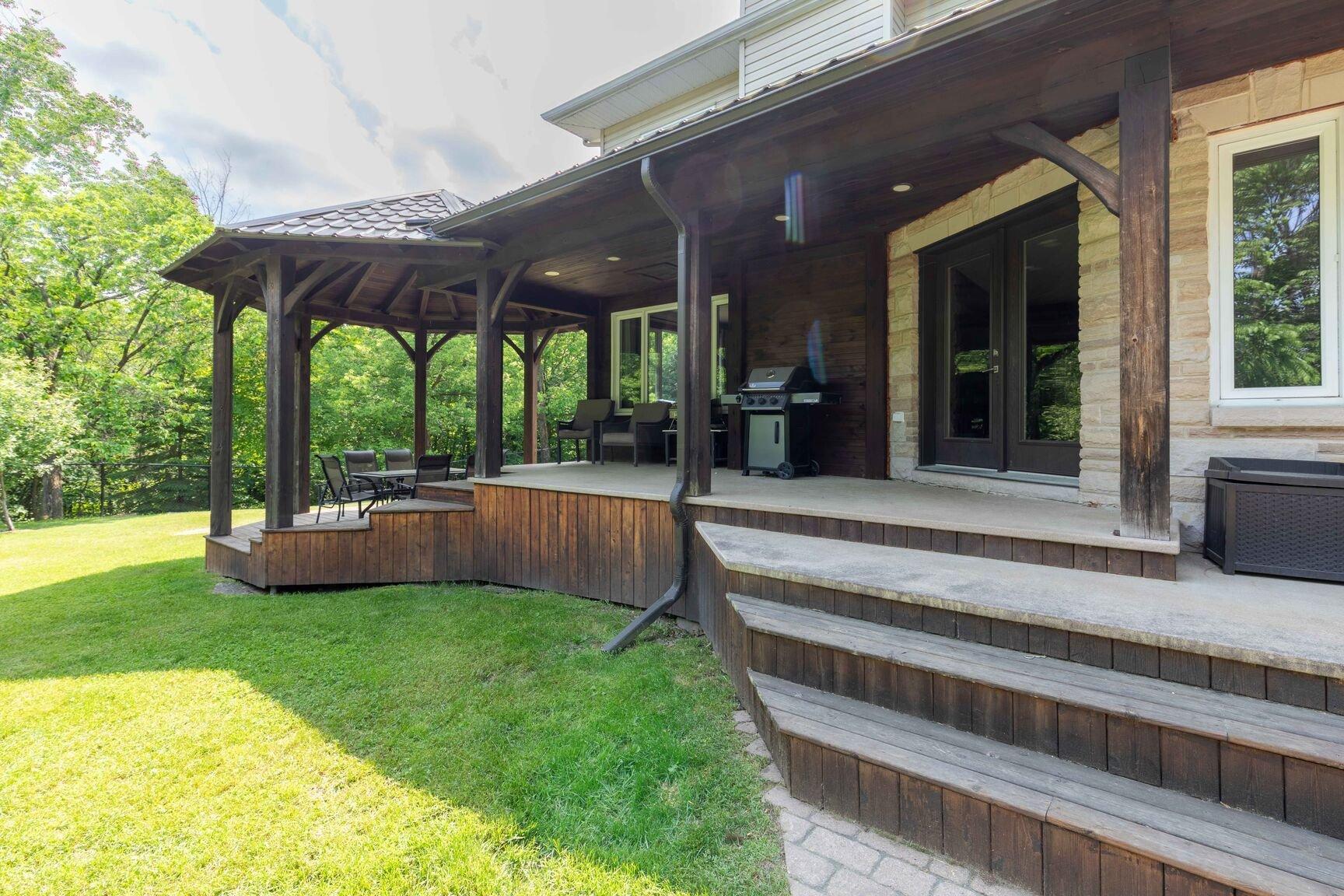 









146


Ch. du 6e-Rang

,
Val-des-Monts,




QC
J8N7R3

