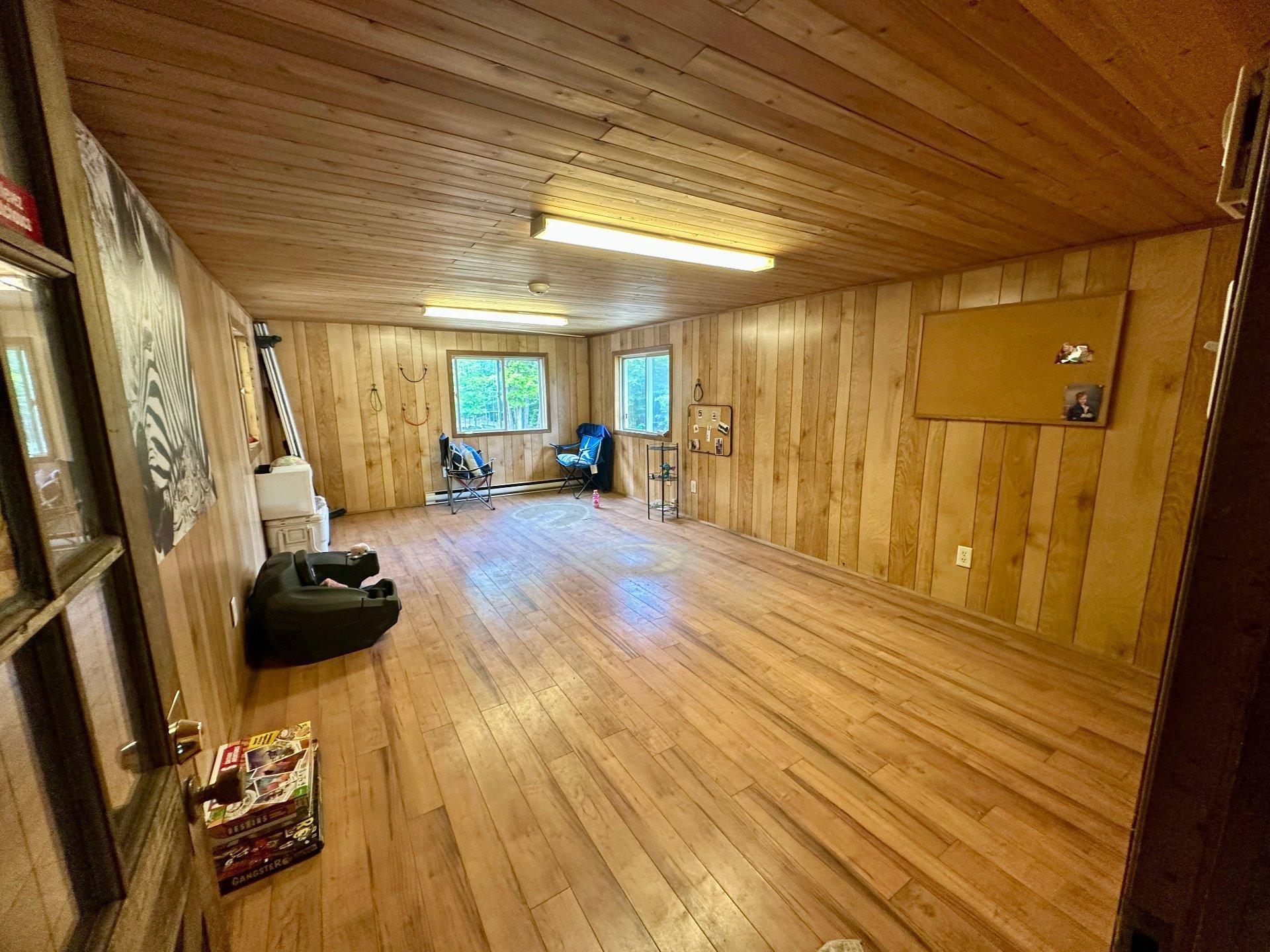 









146


Ch. du 6e-Rang

,
Val-des-Monts,




QC
J8N7R3

