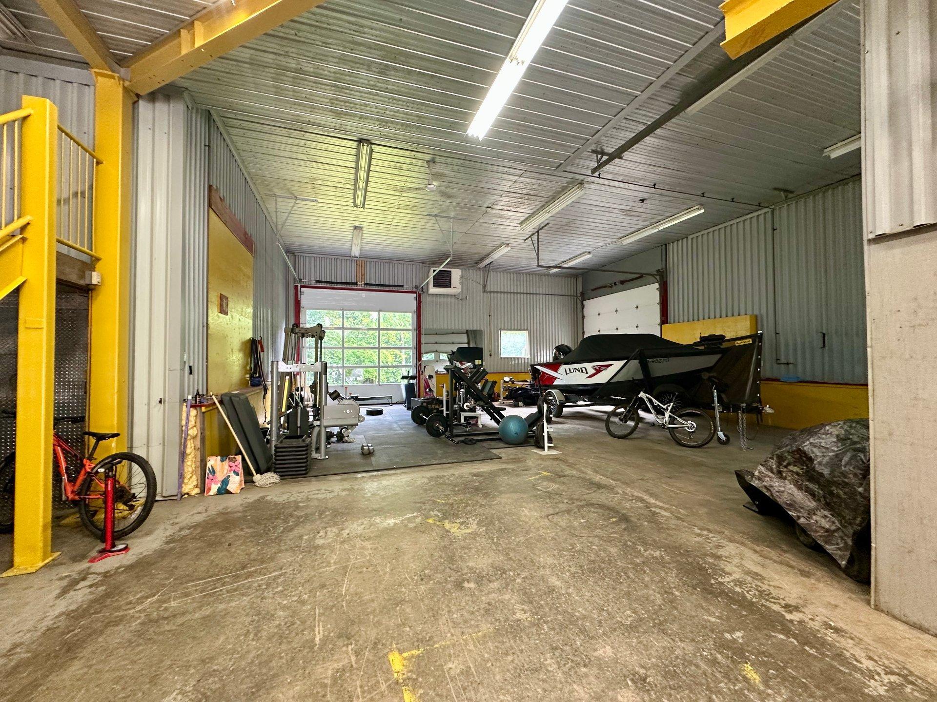 









146


Ch. du 6e-Rang

,
Val-des-Monts,




QC
J8N7R3

