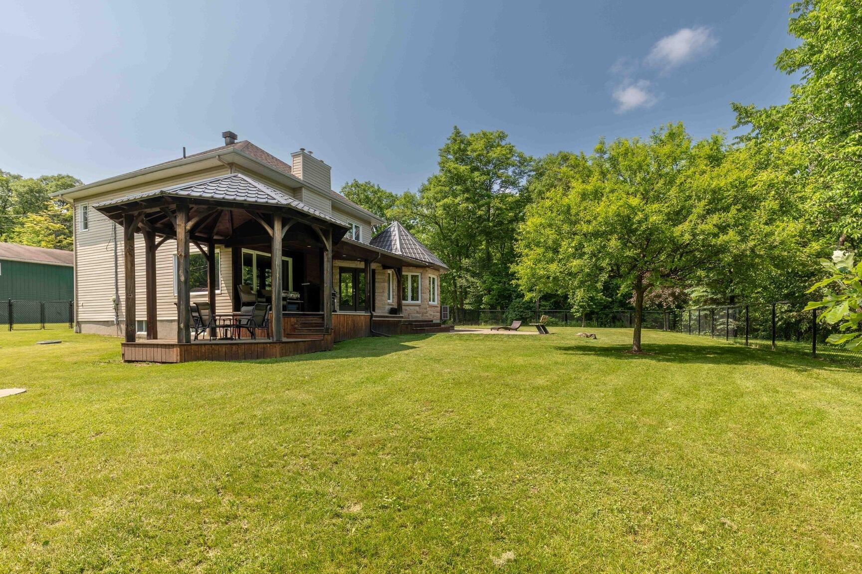 









146


Ch. du 6e-Rang

,
Val-des-Monts,




QC
J8N7R3

